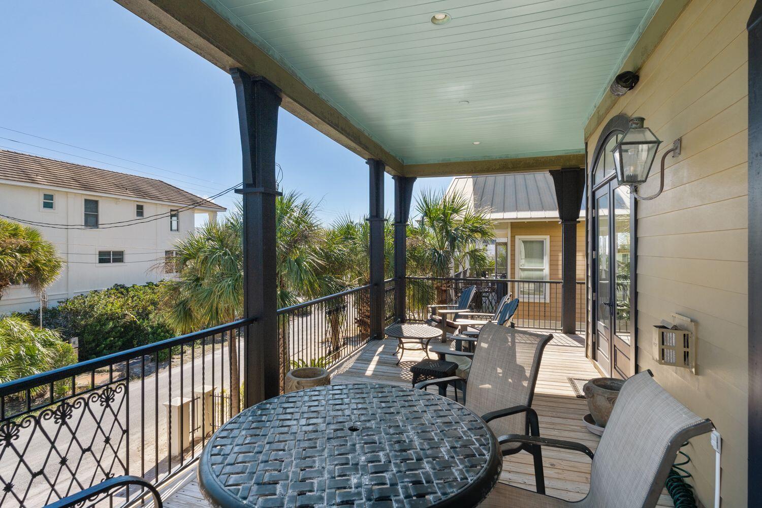 216 Sandtrap Road