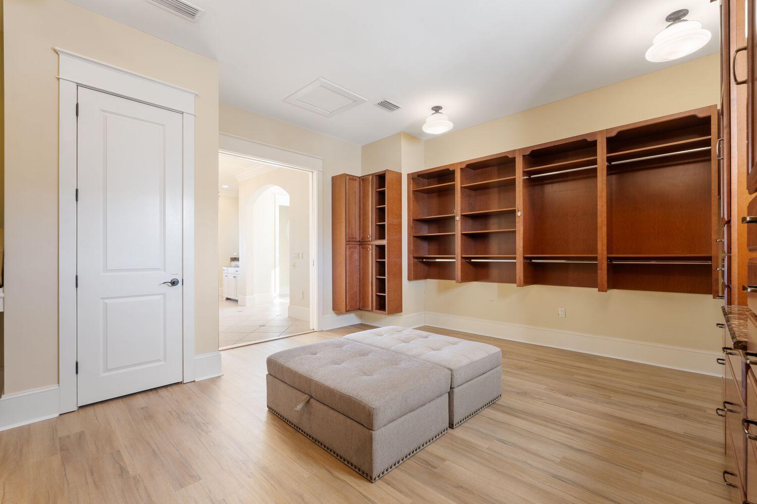 216 Sandtrap Road