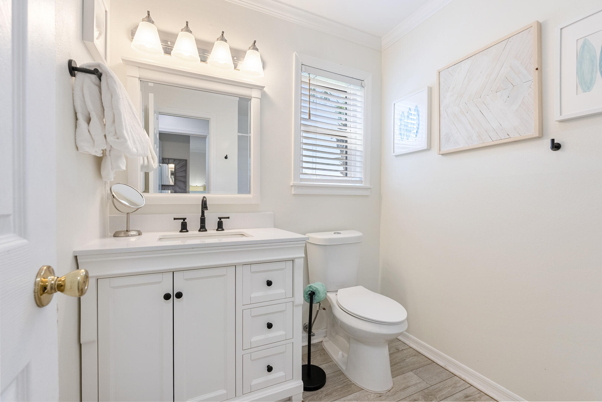 11 Beachside Drive, UNIT 811
