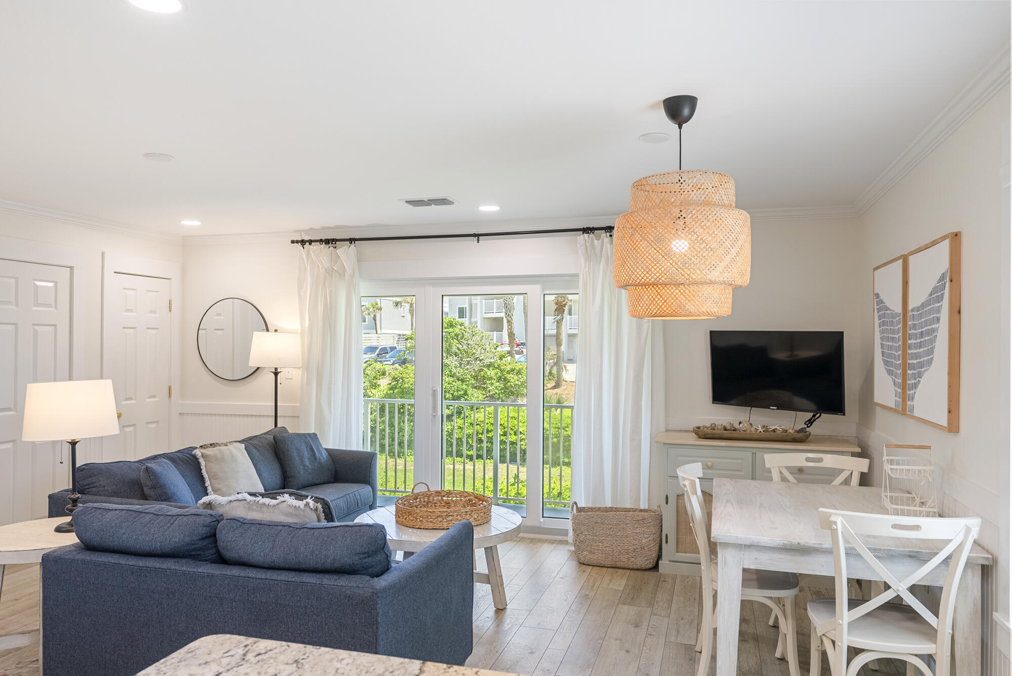 11 Beachside Drive, UNIT 811