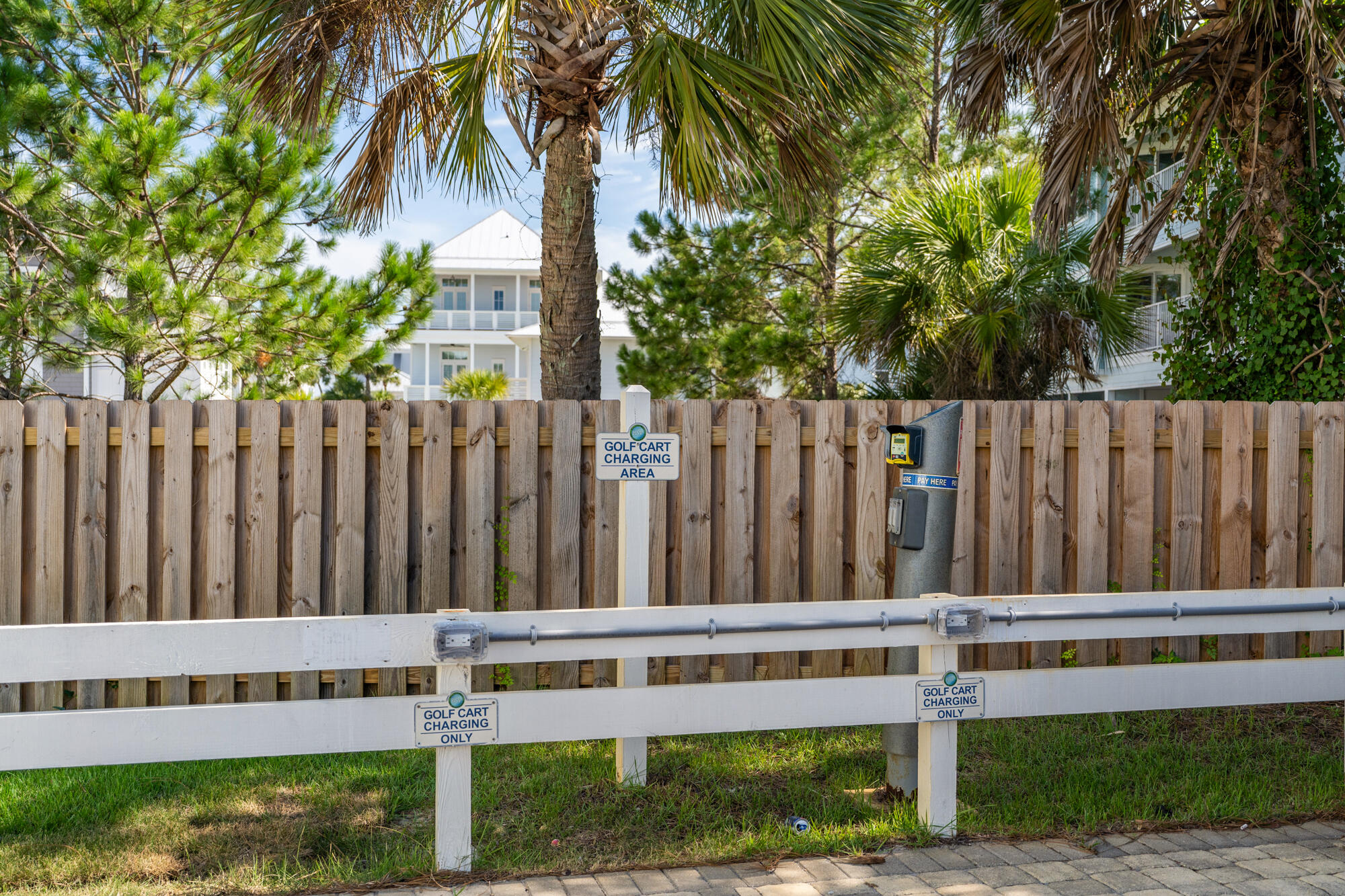 11 Beachside Drive, UNIT 811