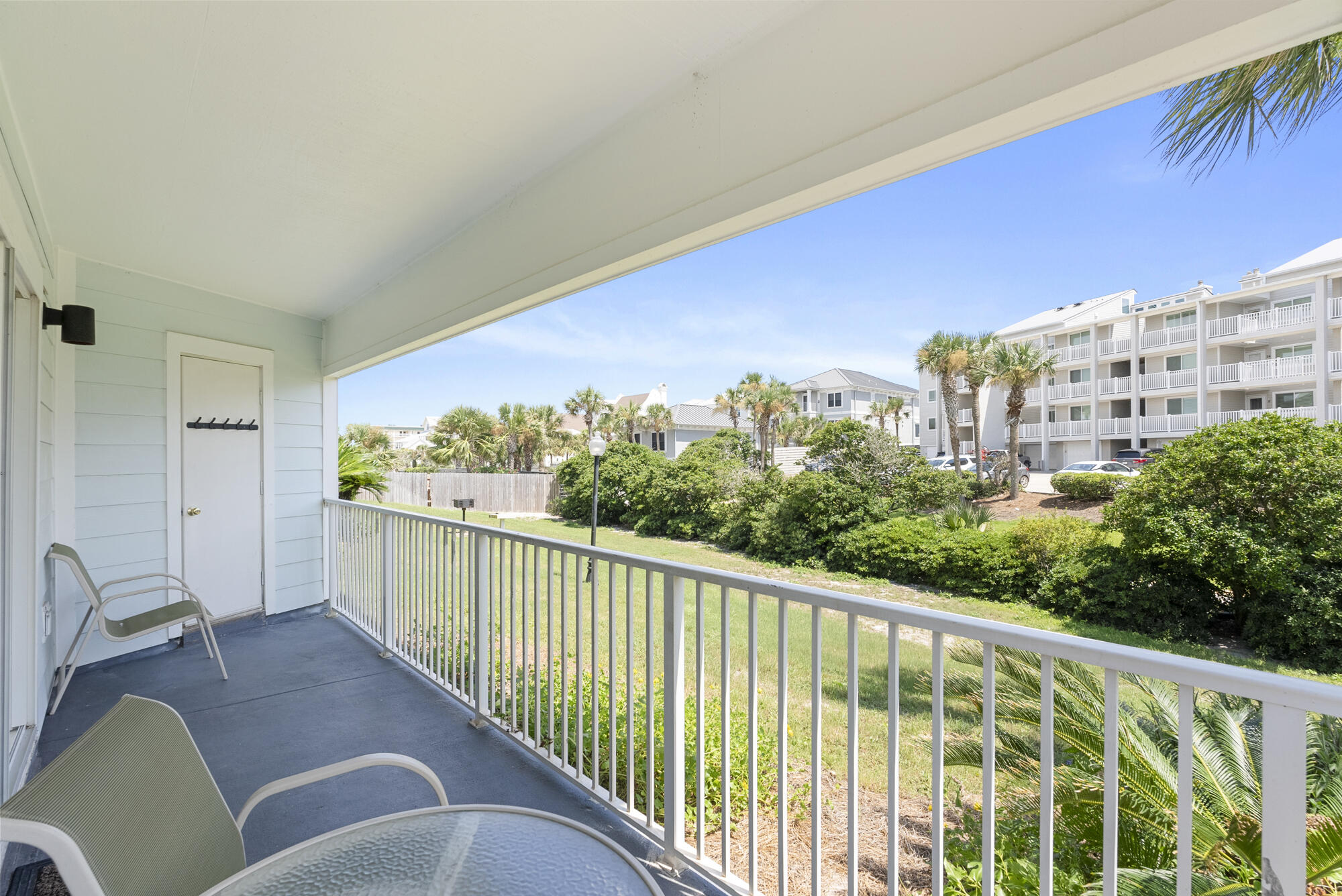 11 Beachside Drive, UNIT 811
