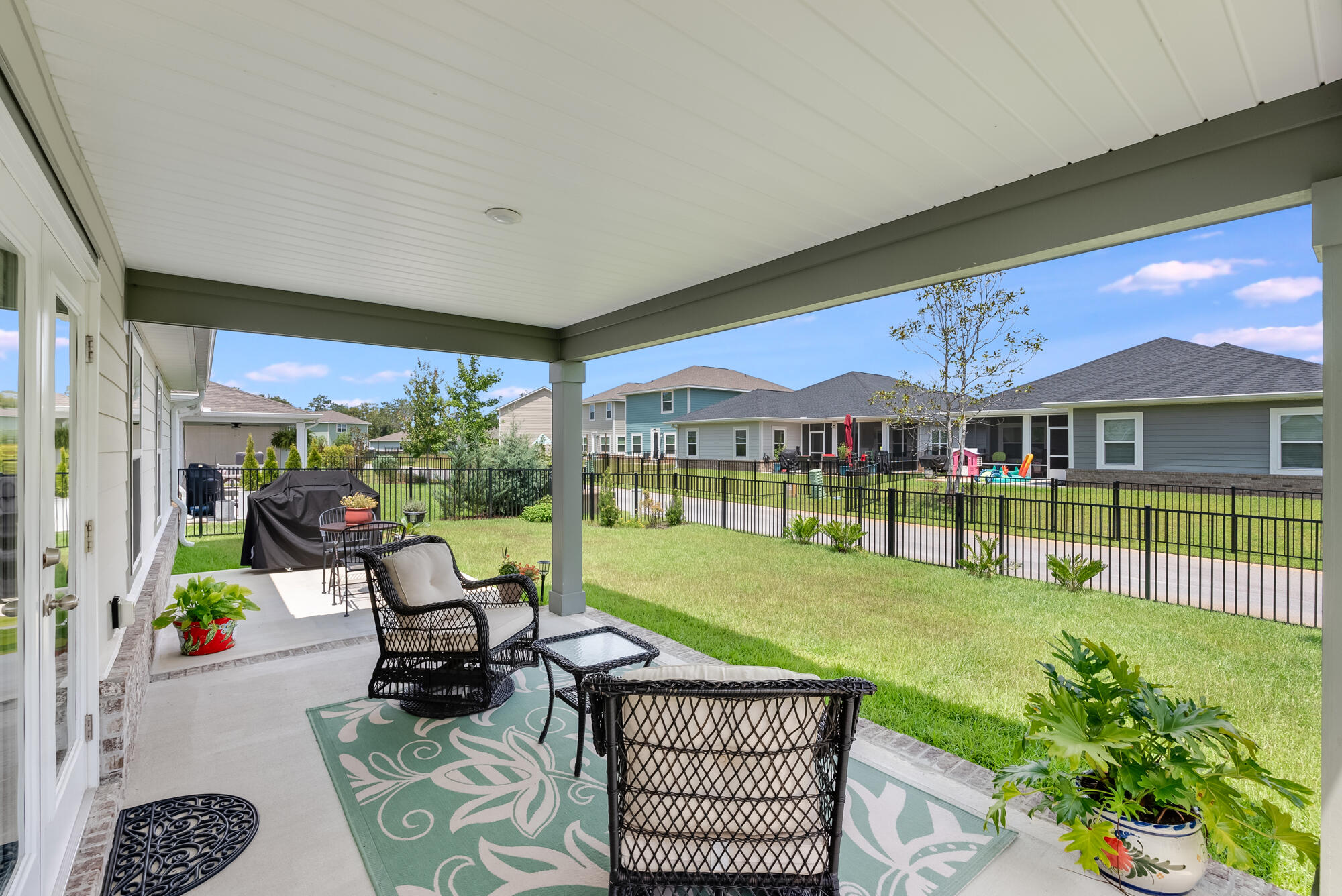 725 Riverwalk Circle