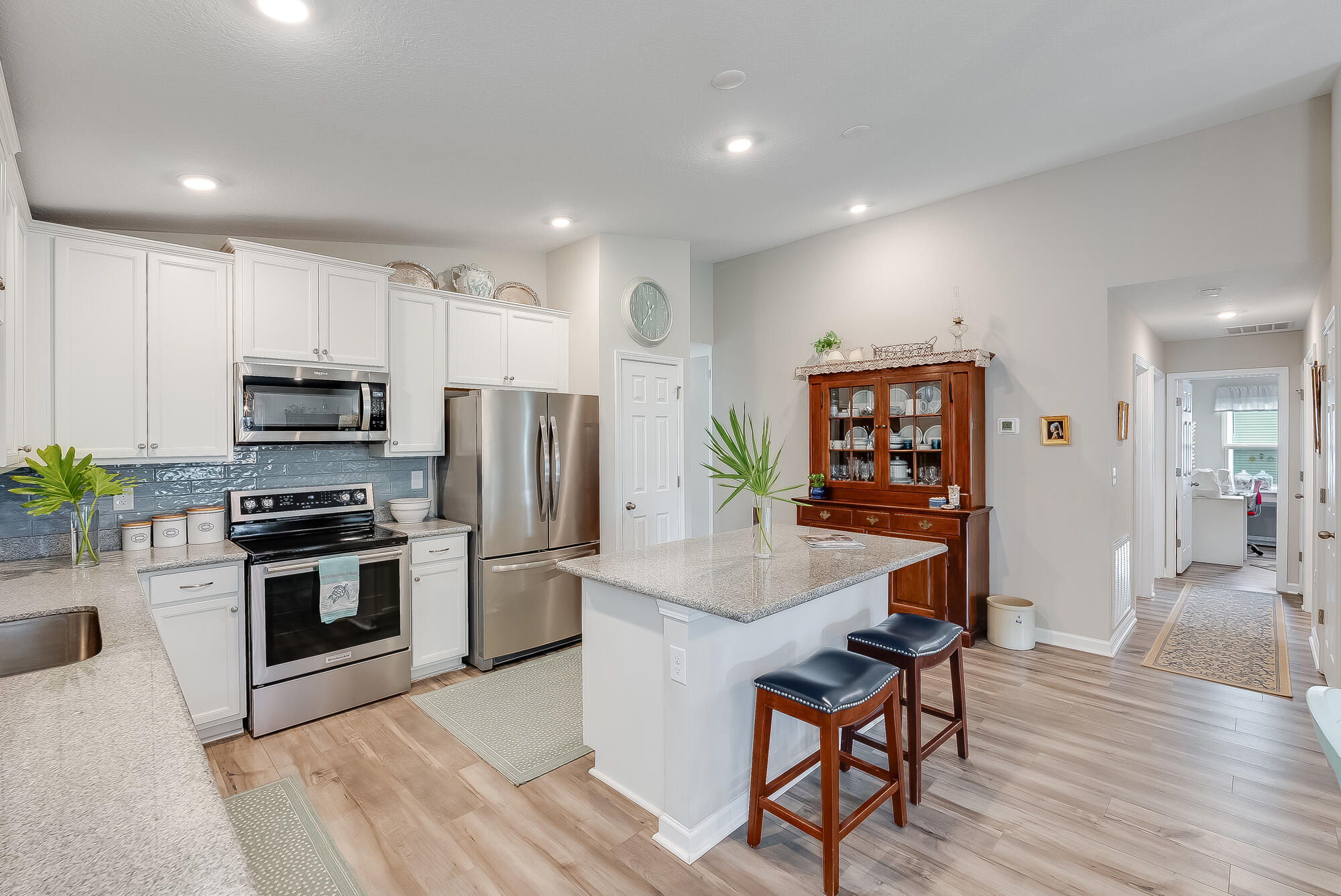 725 Riverwalk Circle