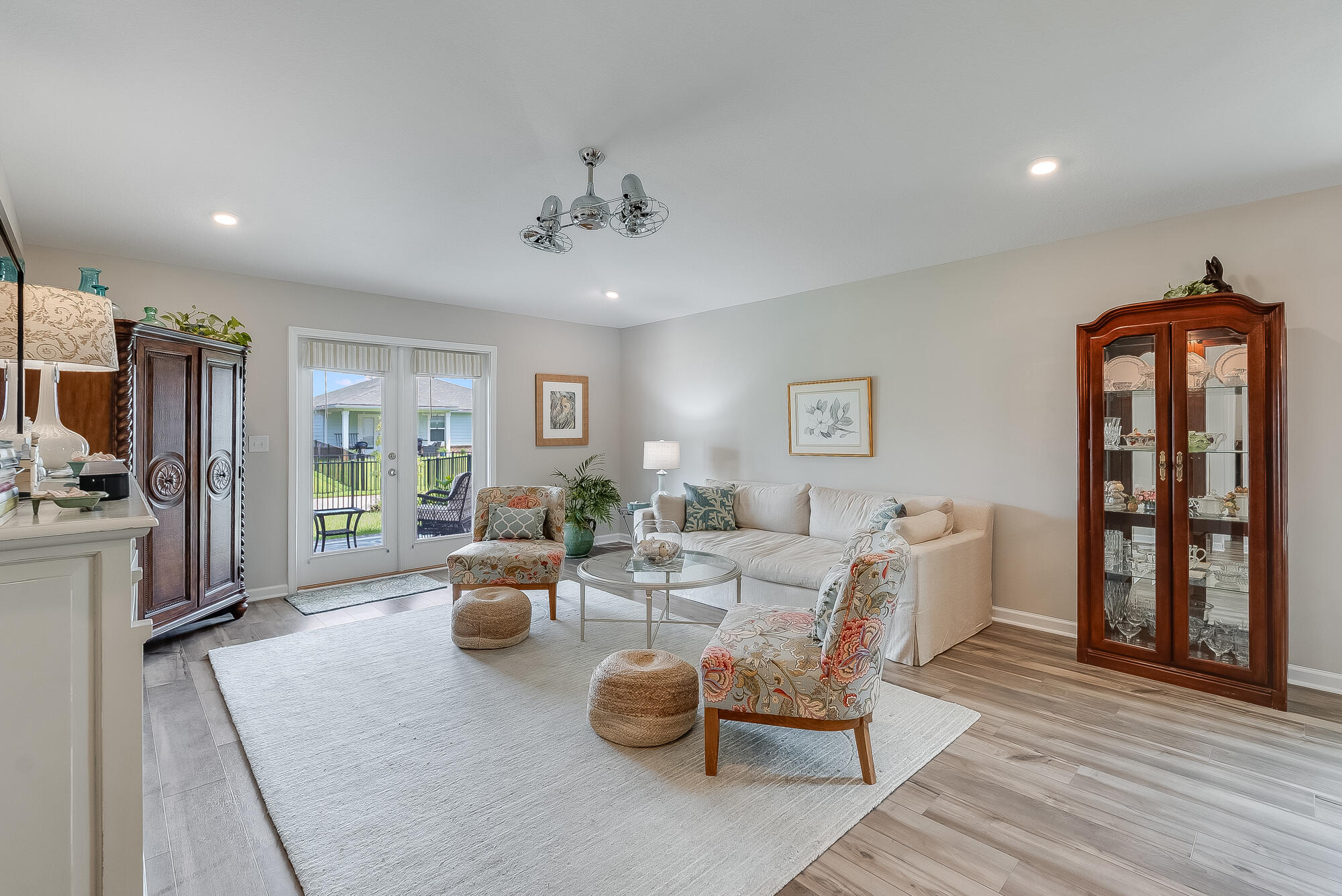 725 Riverwalk Circle
