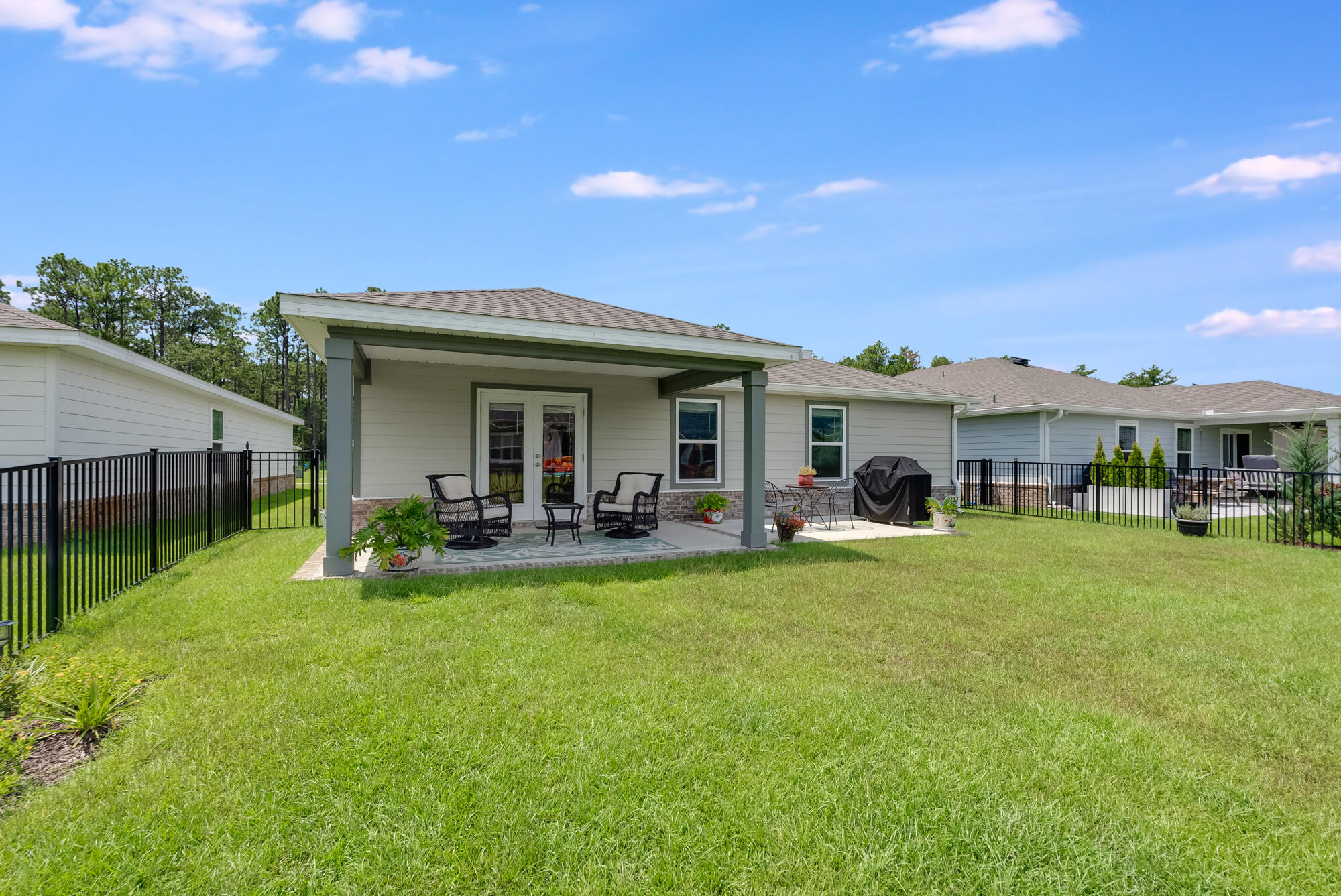 725 Riverwalk Circle
