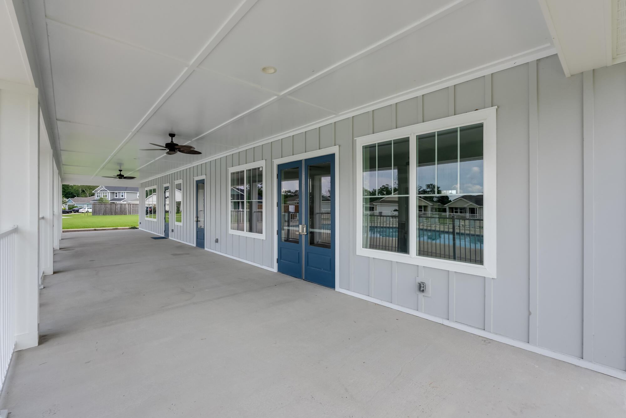 725 Riverwalk Circle