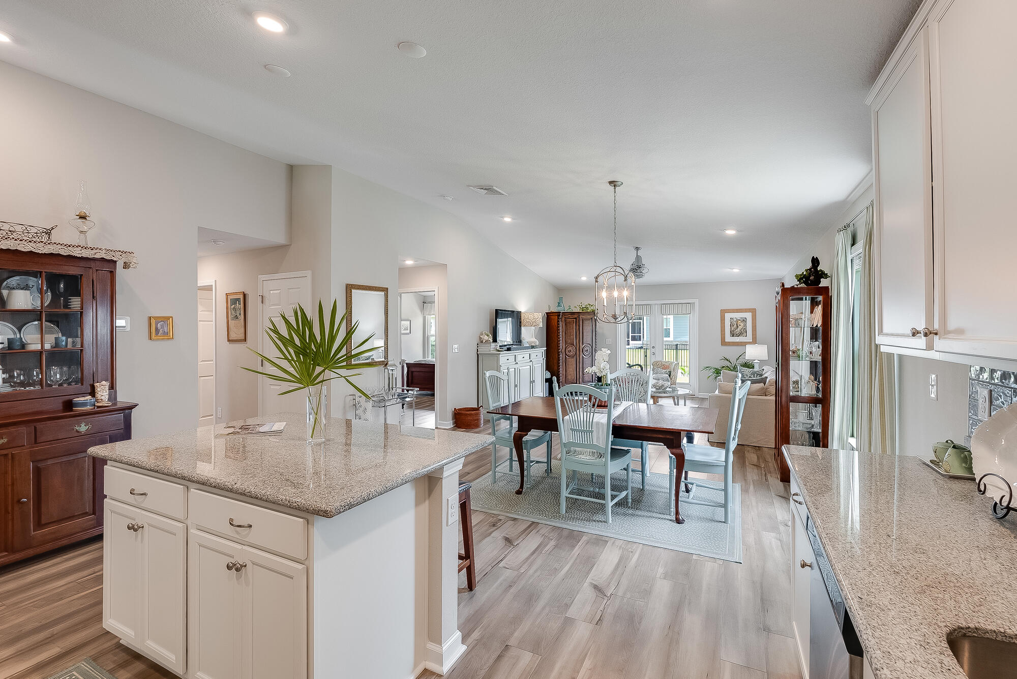 725 Riverwalk Circle