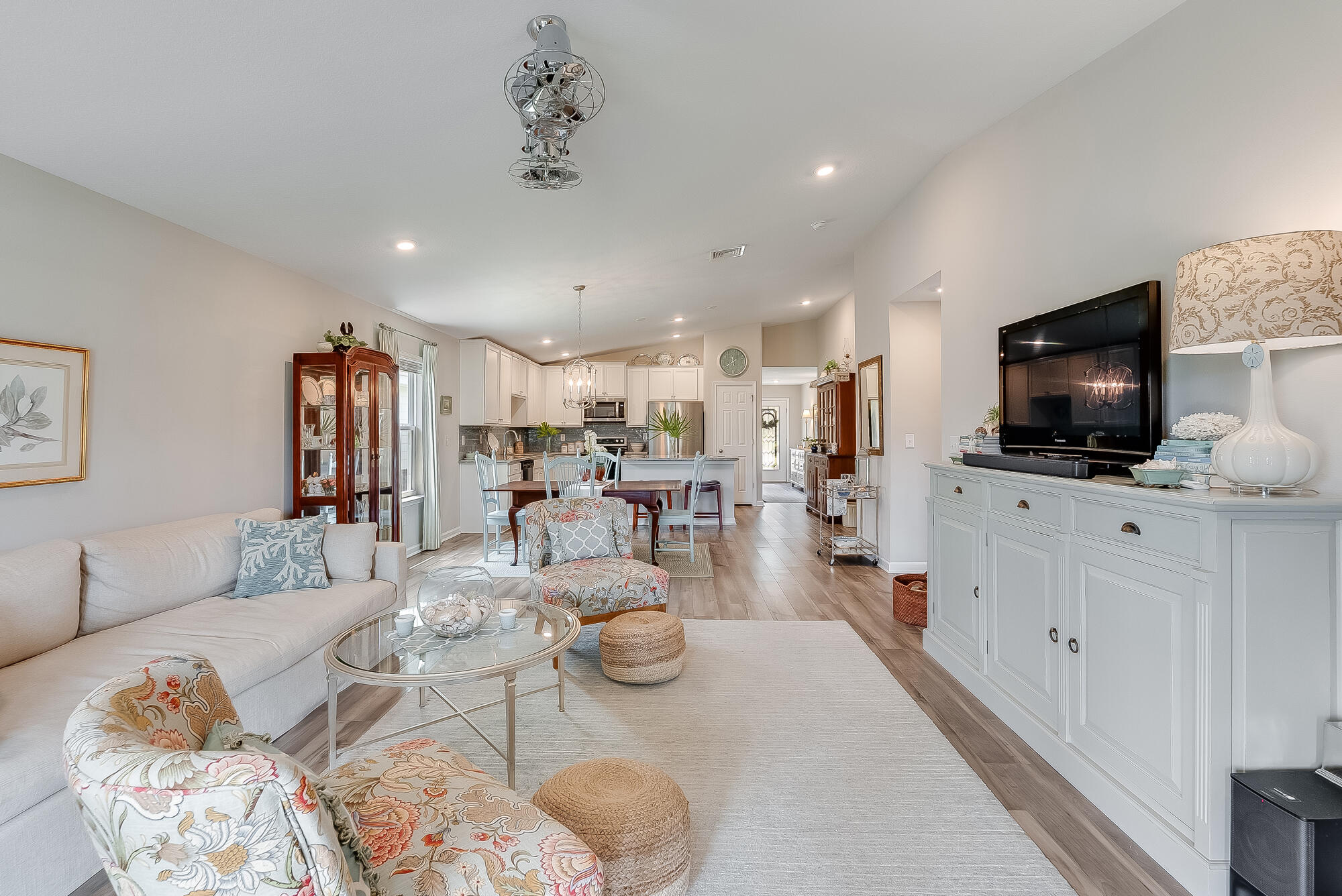 725 Riverwalk Circle