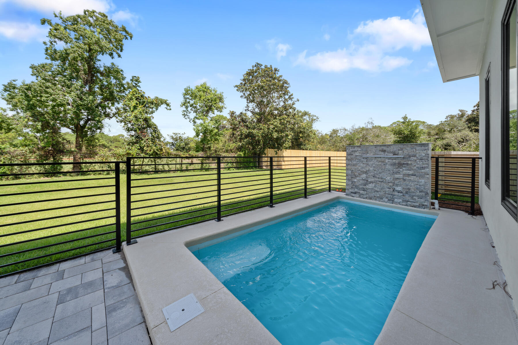 2452 Belmar Court
