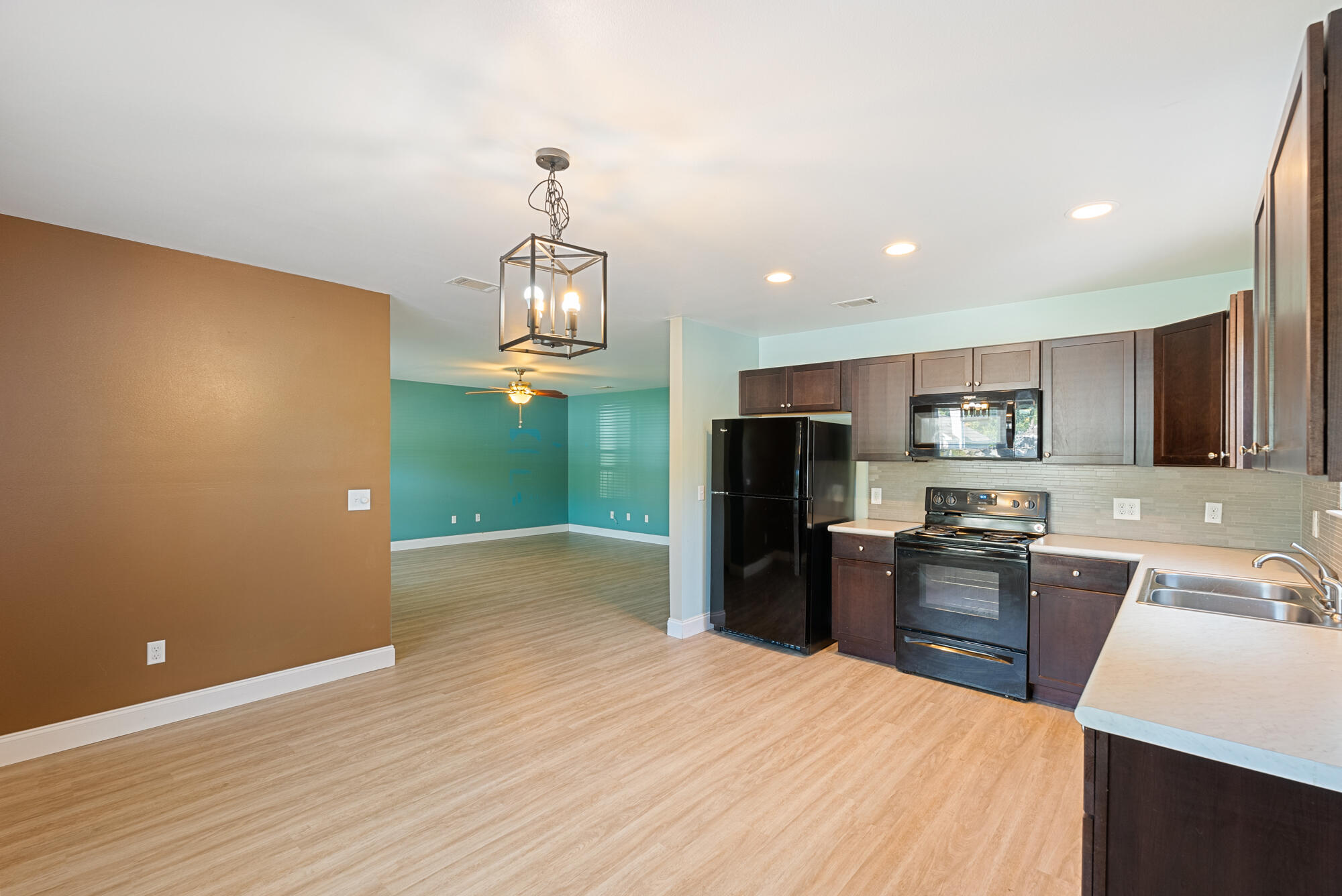59 N 6th Street