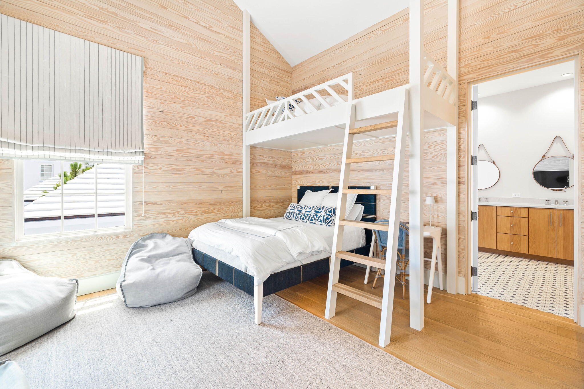 285 N Somerset Street