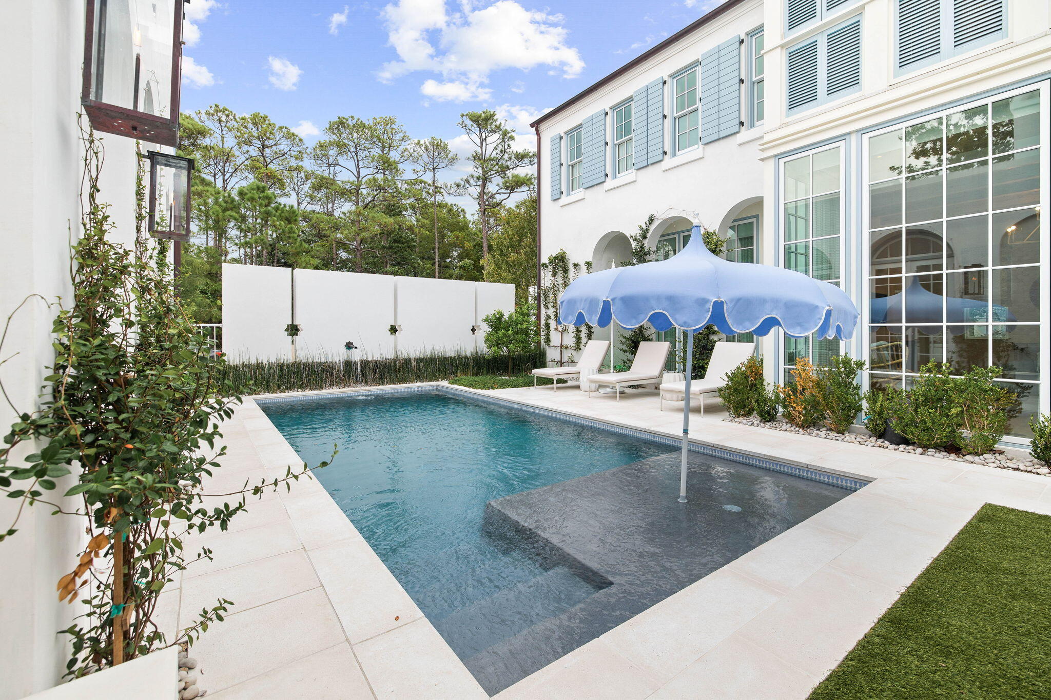 285 N Somerset Street