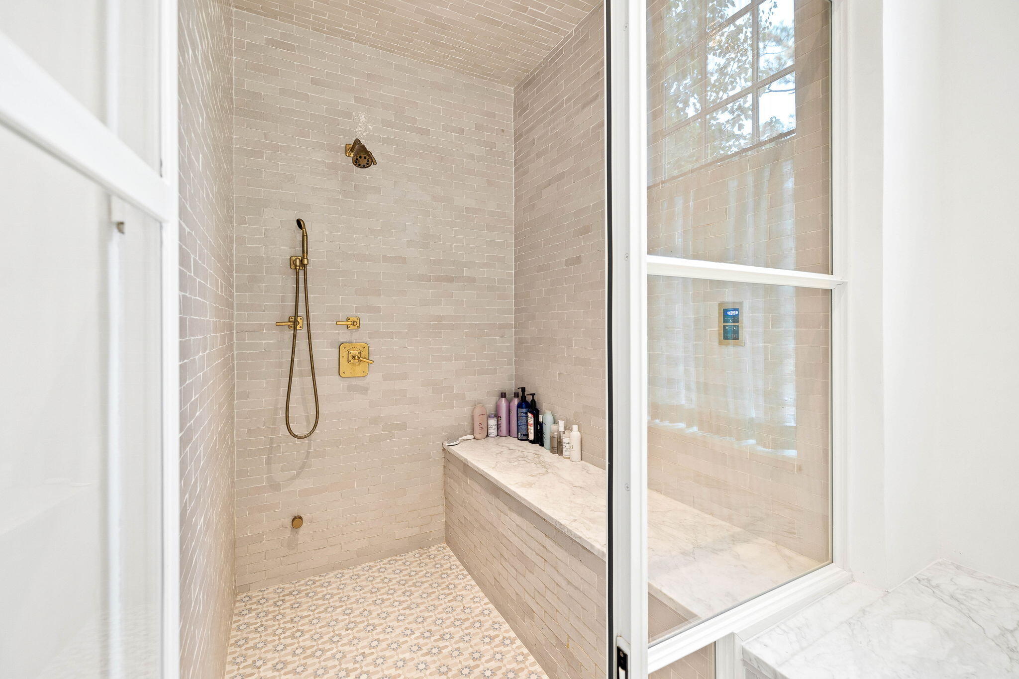 285 N Somerset Street