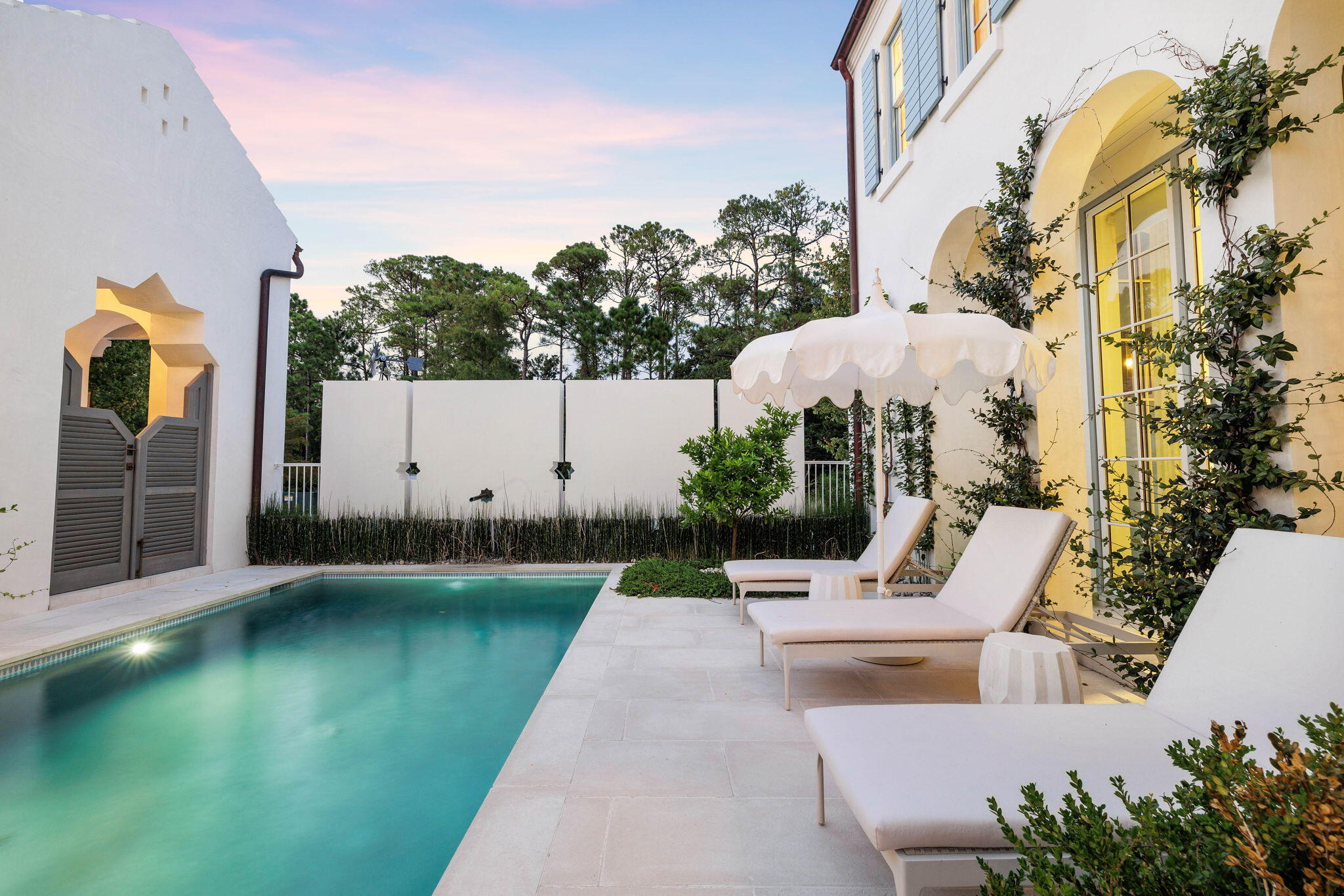 285 N Somerset Street