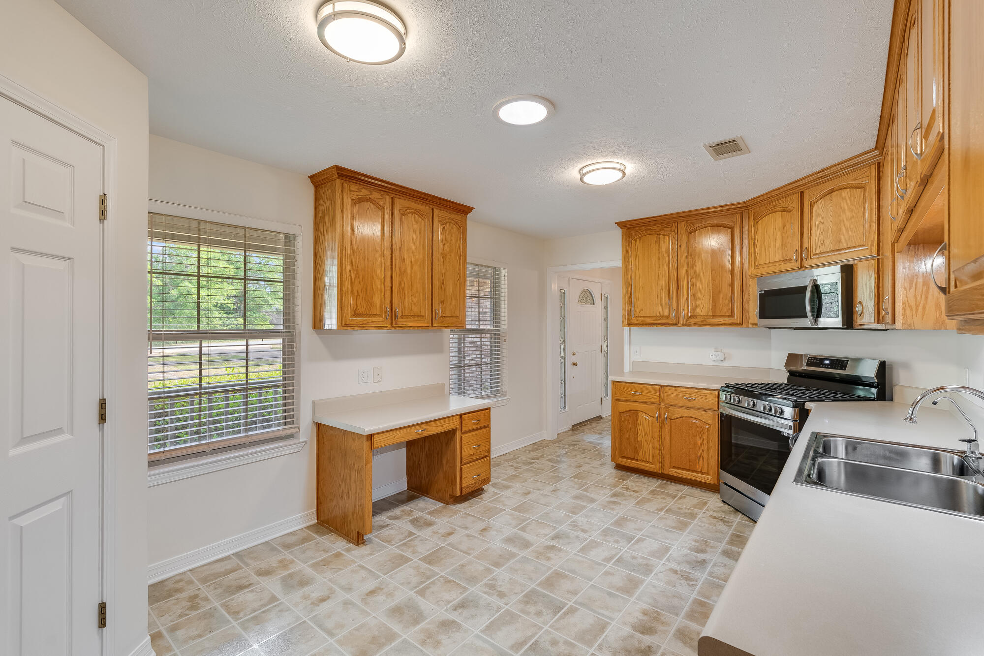 397 Hidden Lakes Trail, DeFuniak Springs