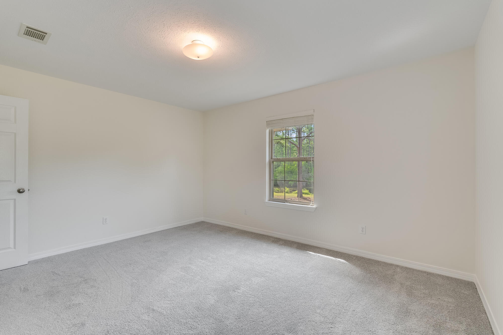 397 Hidden Lakes Trail, DeFuniak Springs