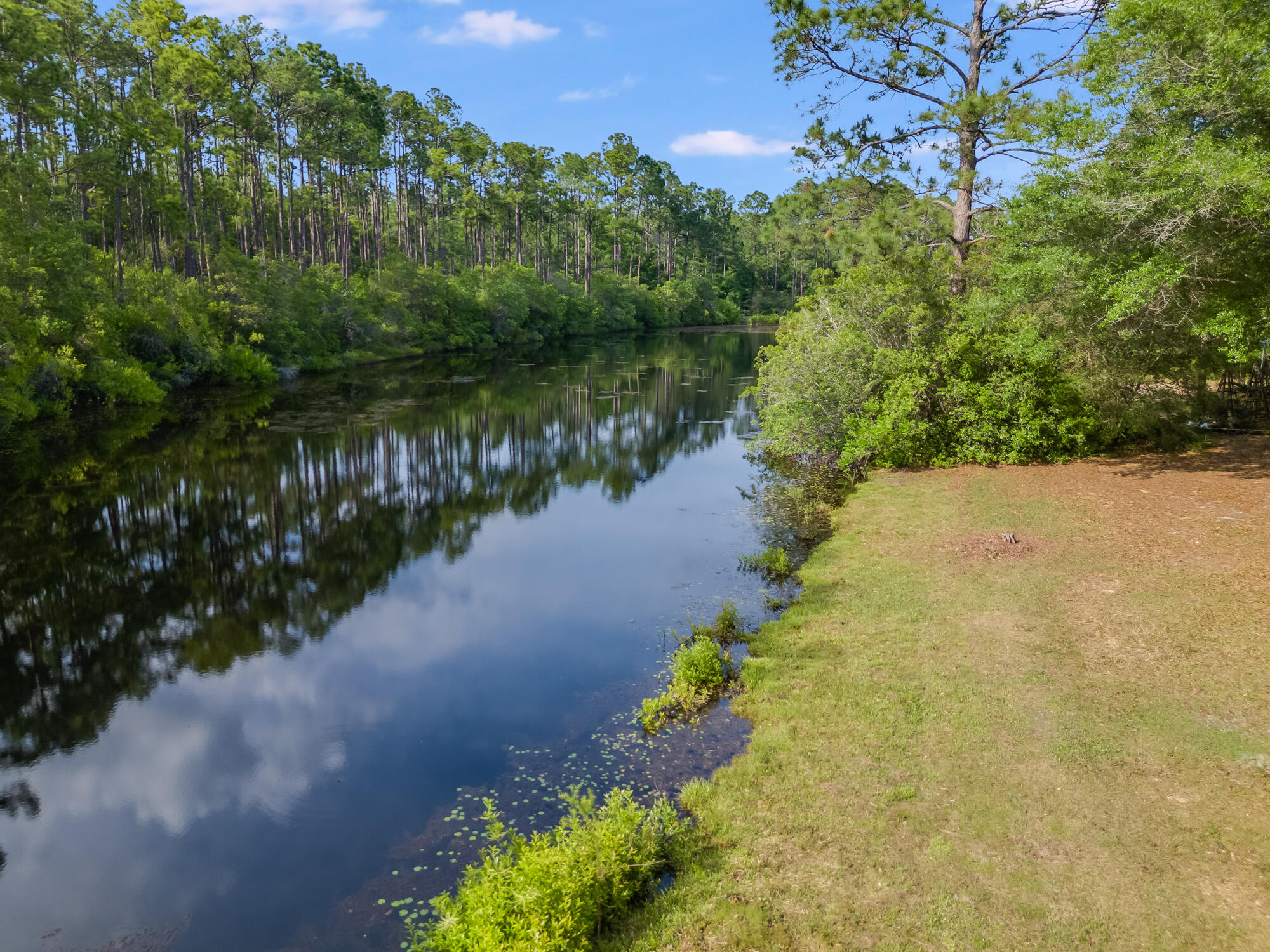 397 Hidden Lakes Trail, DeFuniak Springs