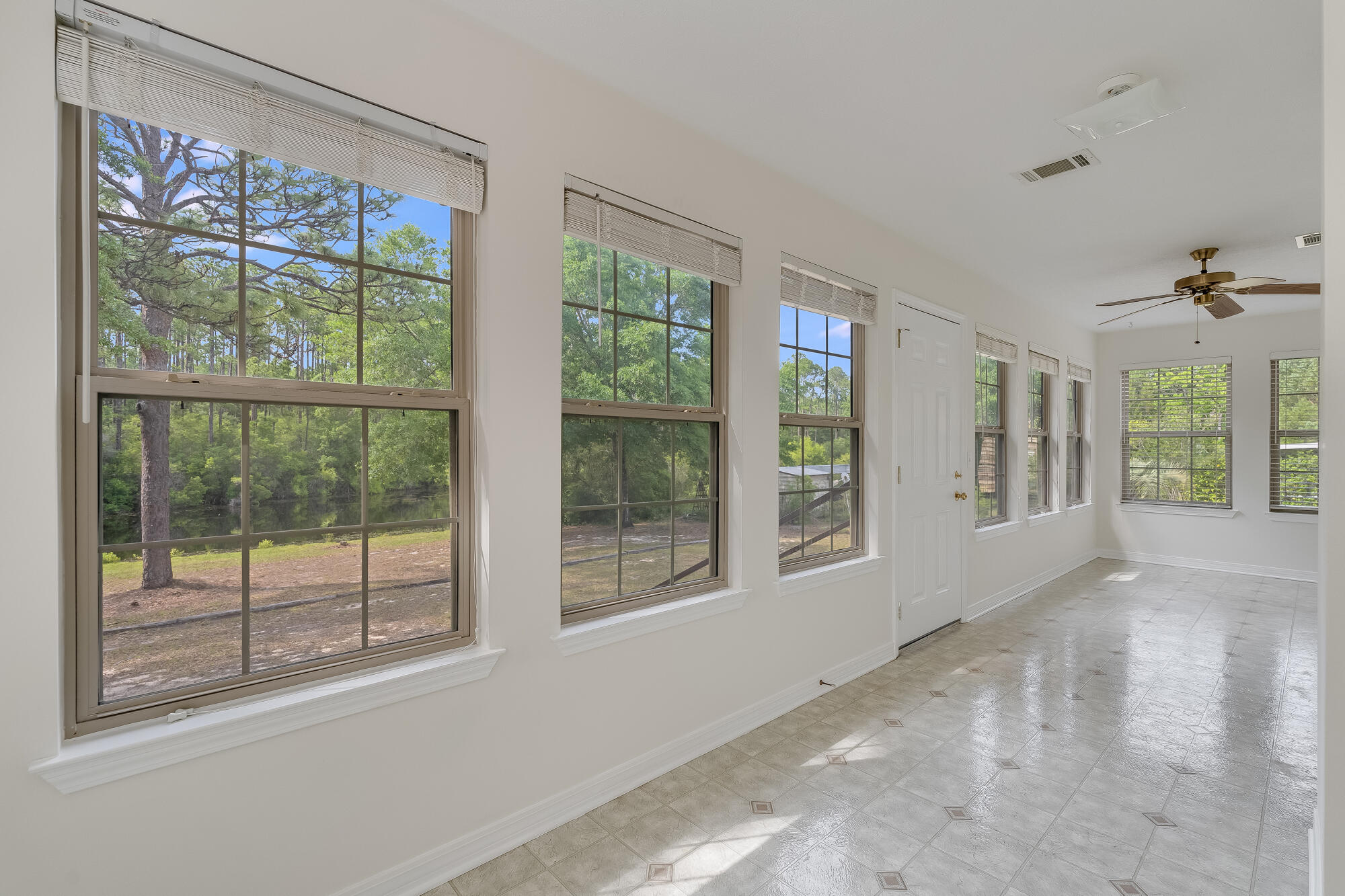 397 Hidden Lakes Trail, DeFuniak Springs