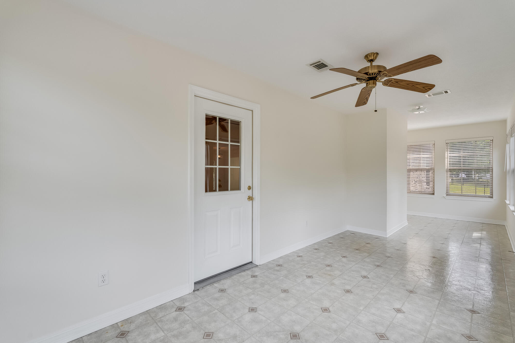 397 Hidden Lakes Trail, DeFuniak Springs