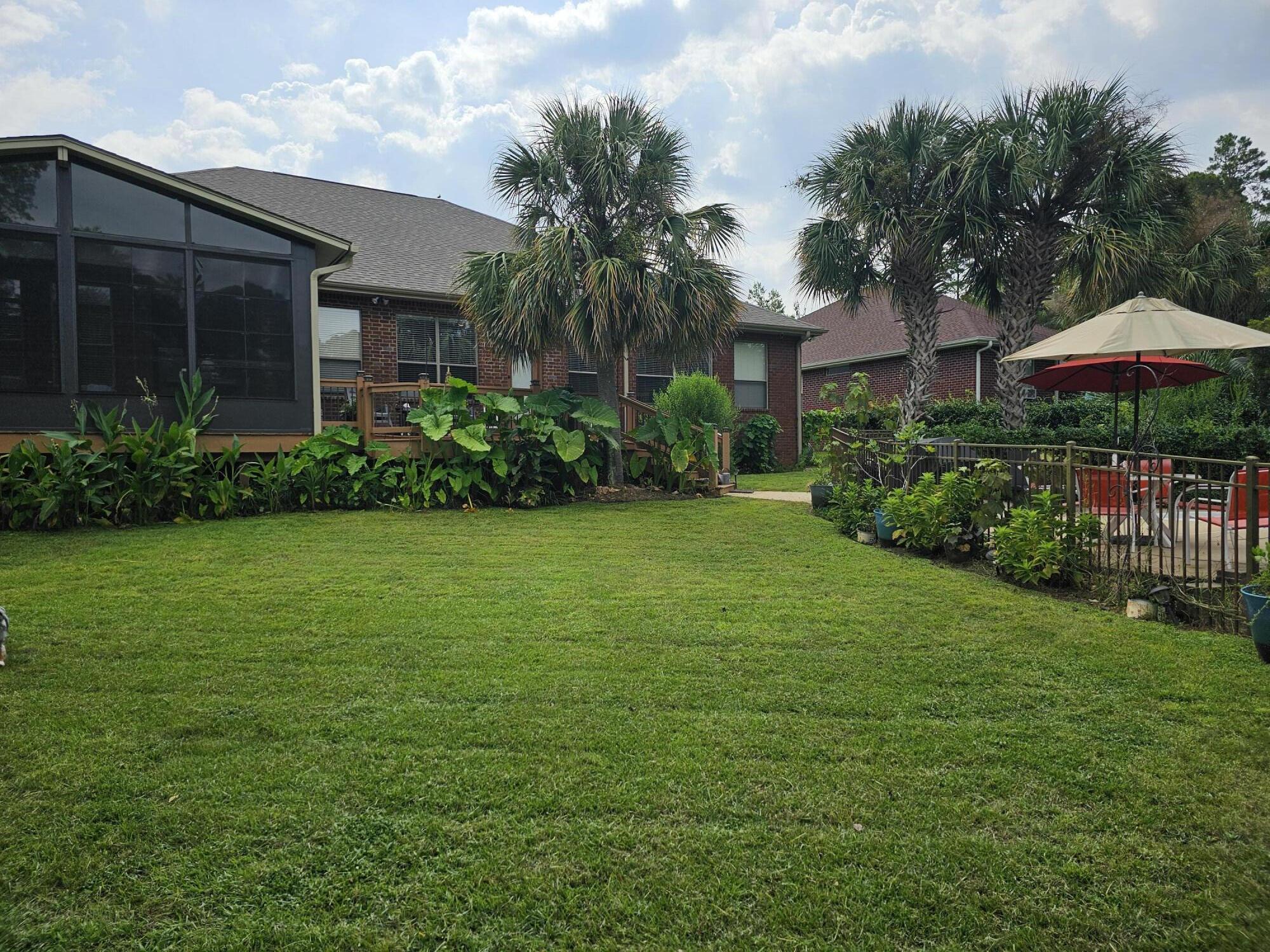 2707 Avenida De Soto