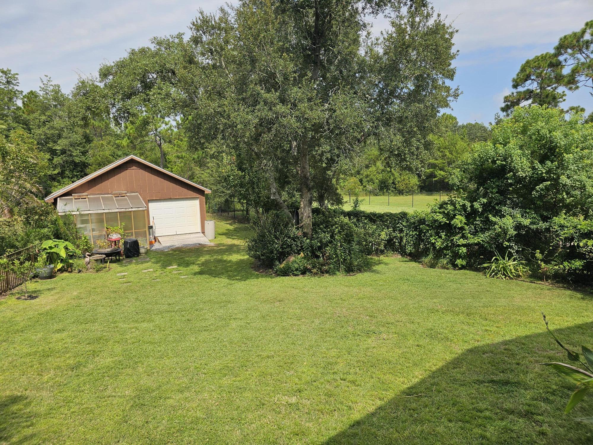 2707 Avenida De Soto