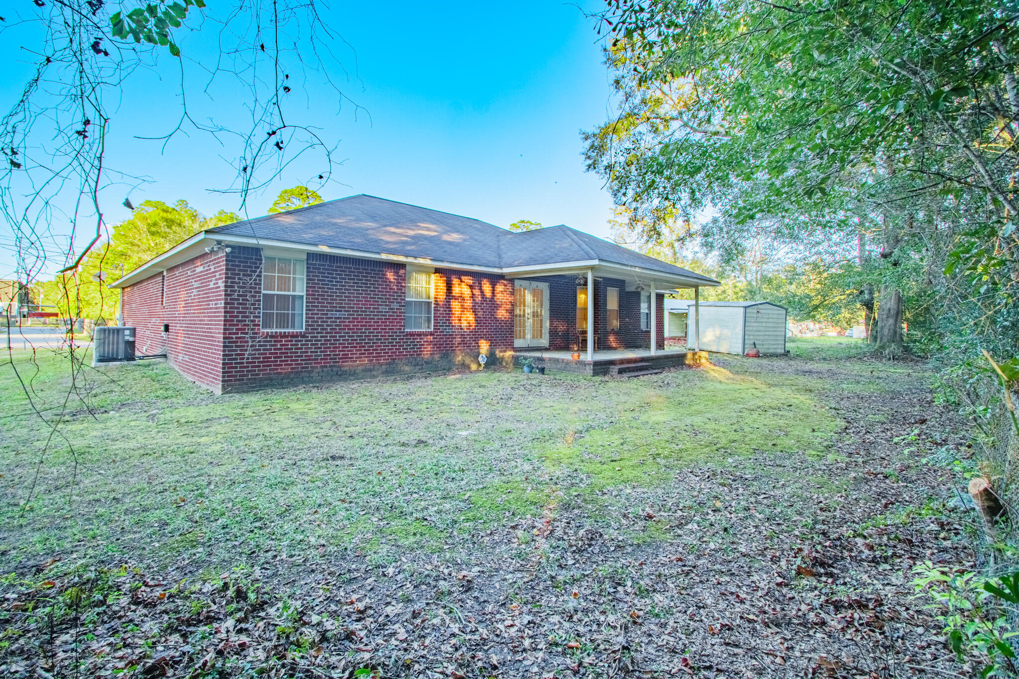 6733 Jackson Lane