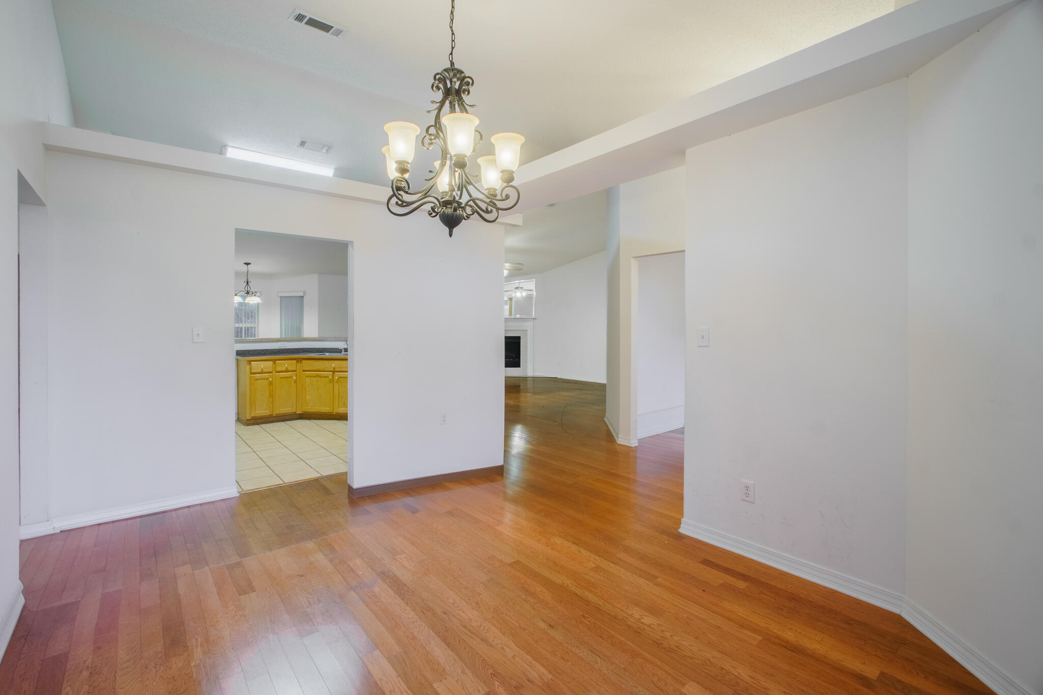 6733 Jackson Lane