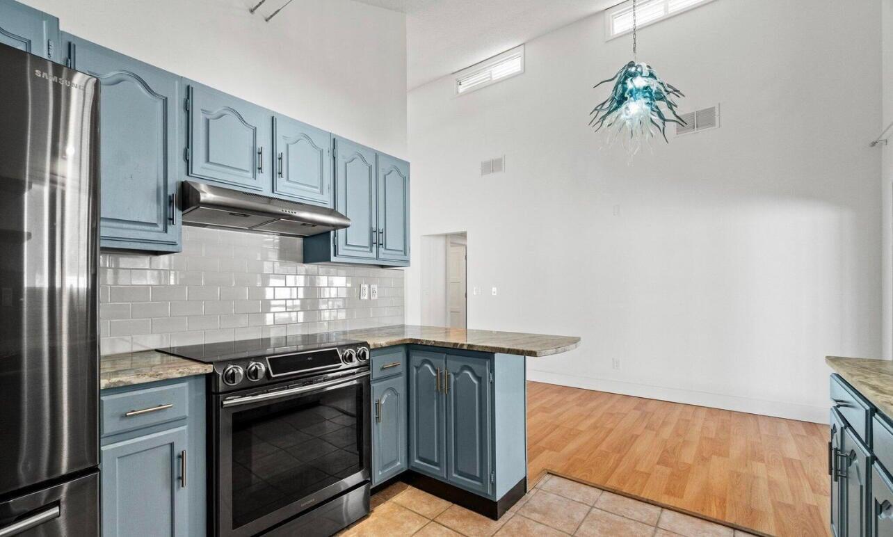 421 oleander Drive