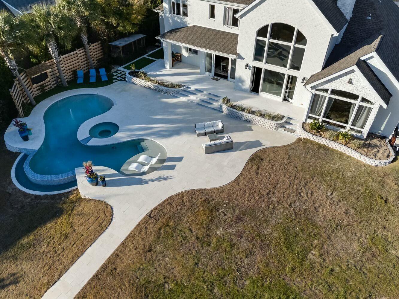 606 Bunkers Cove Road