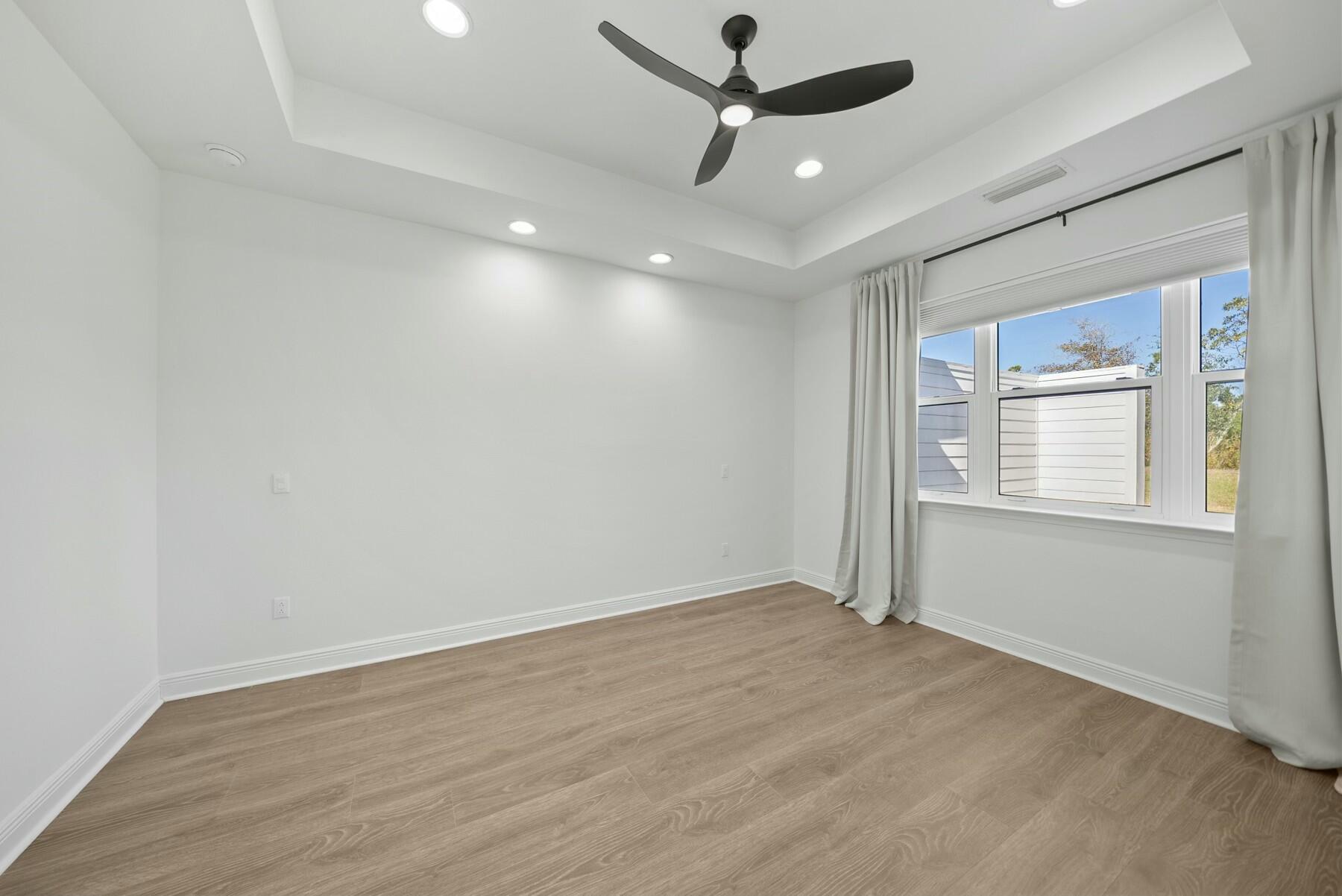 8400 Dockside Place