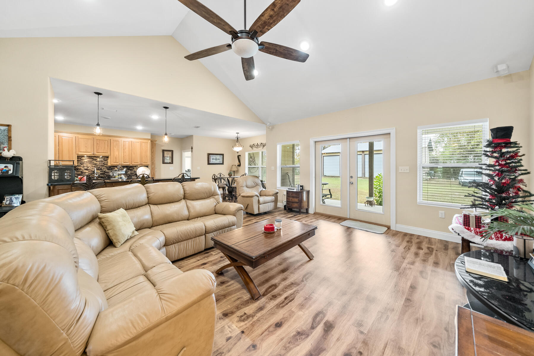 1835 W 29th Street
