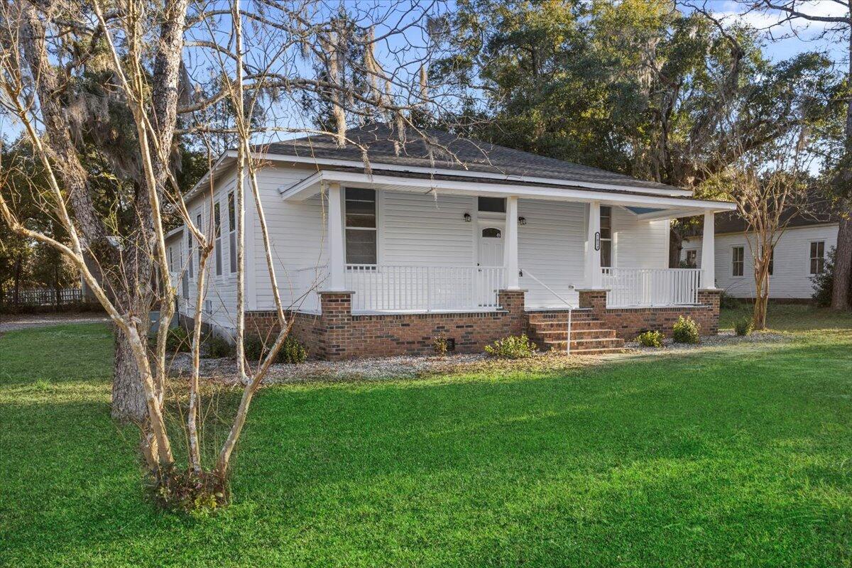 7013 Overman Street