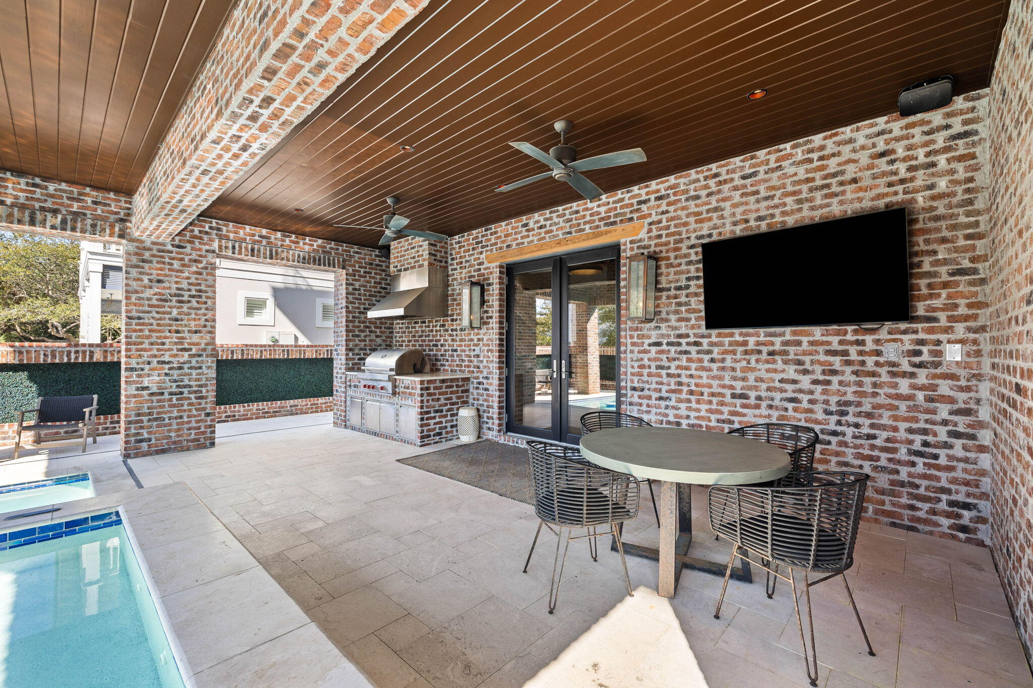 3325 E County Hwy 30A