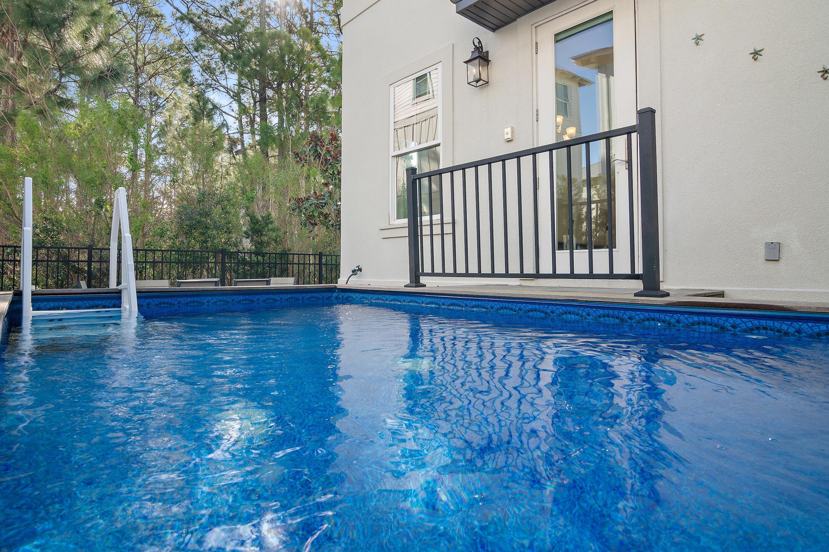 106 Palmeira Way