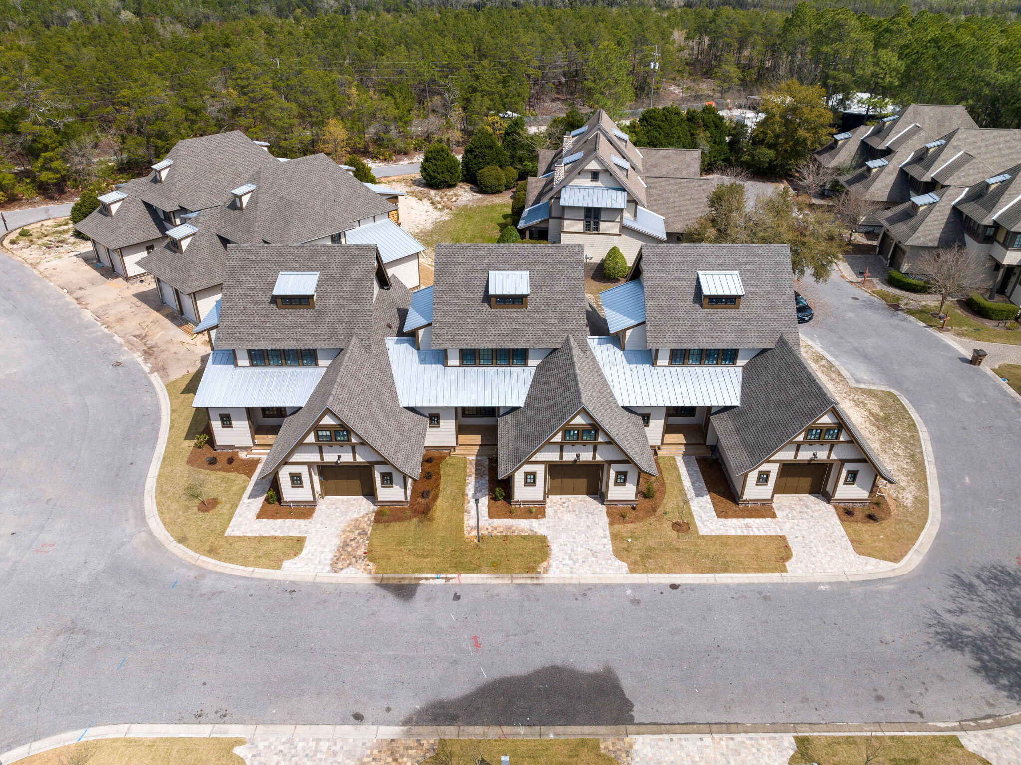 1502 Match Point Lane 402