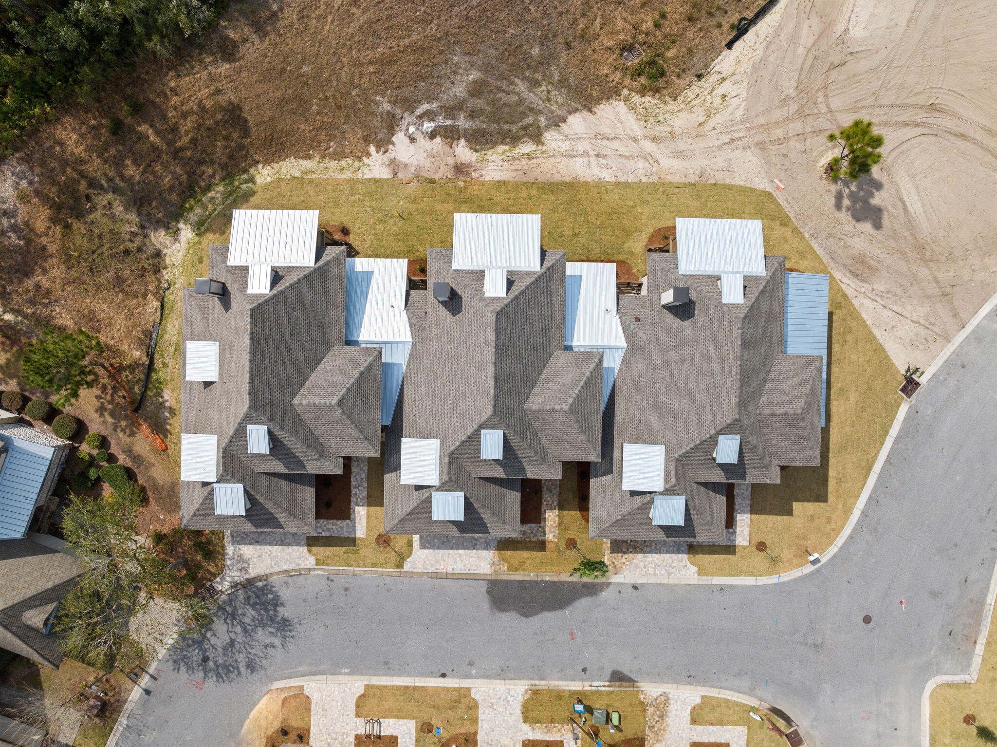 1502 Match Point Lane 402