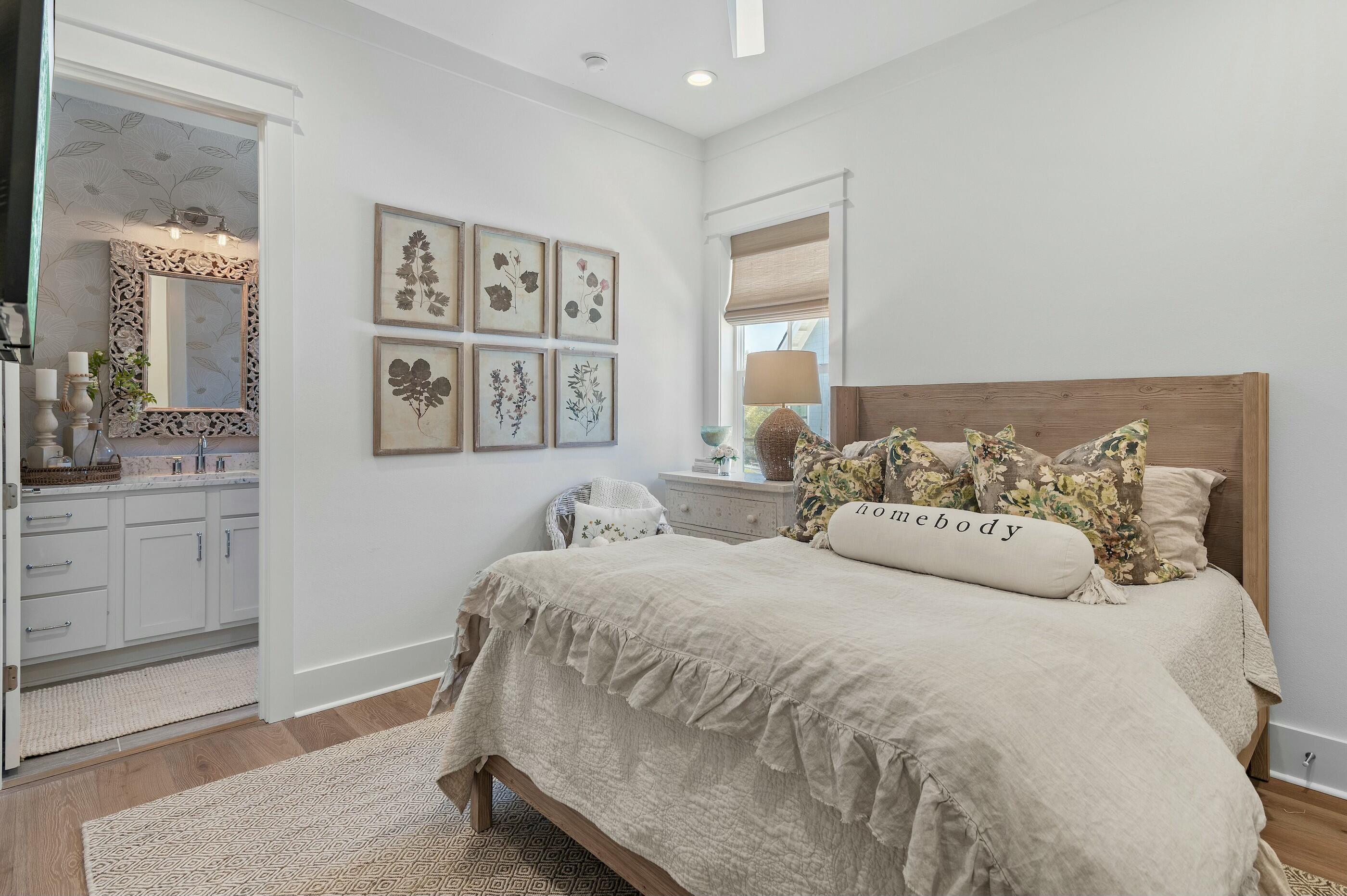 10 Sheepshank Lane