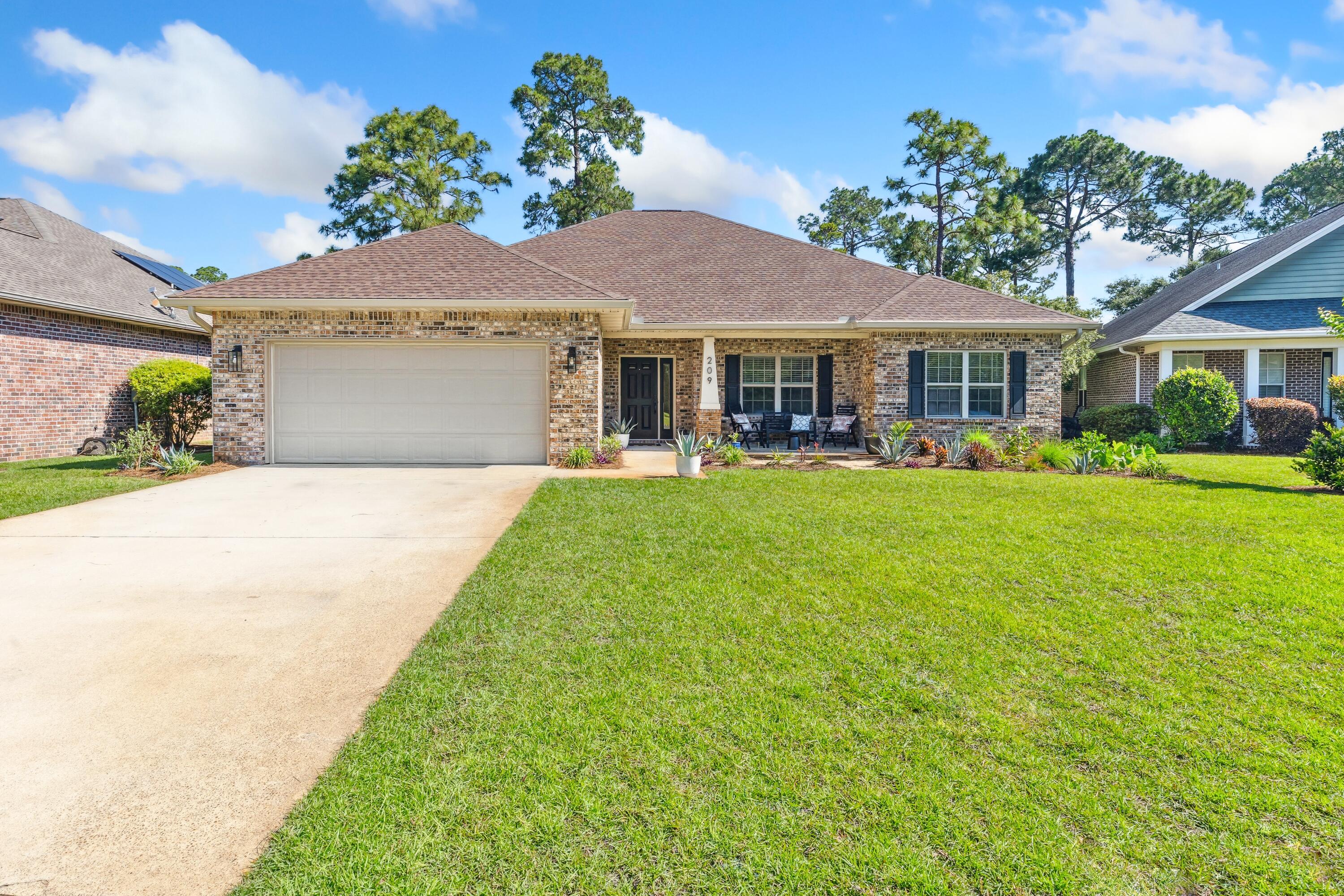 209 Forest Park Drive