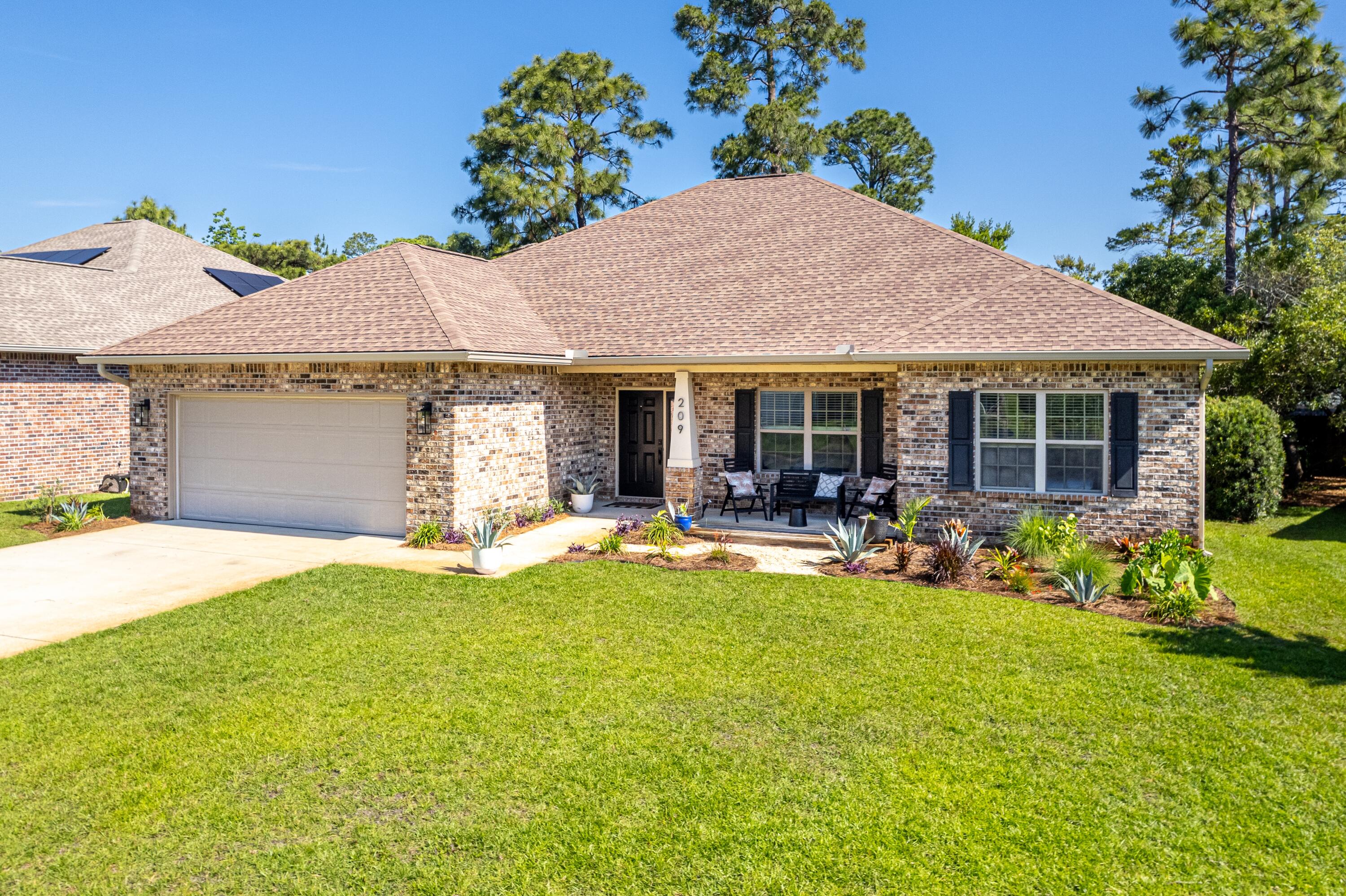 209 Forest Park Drive