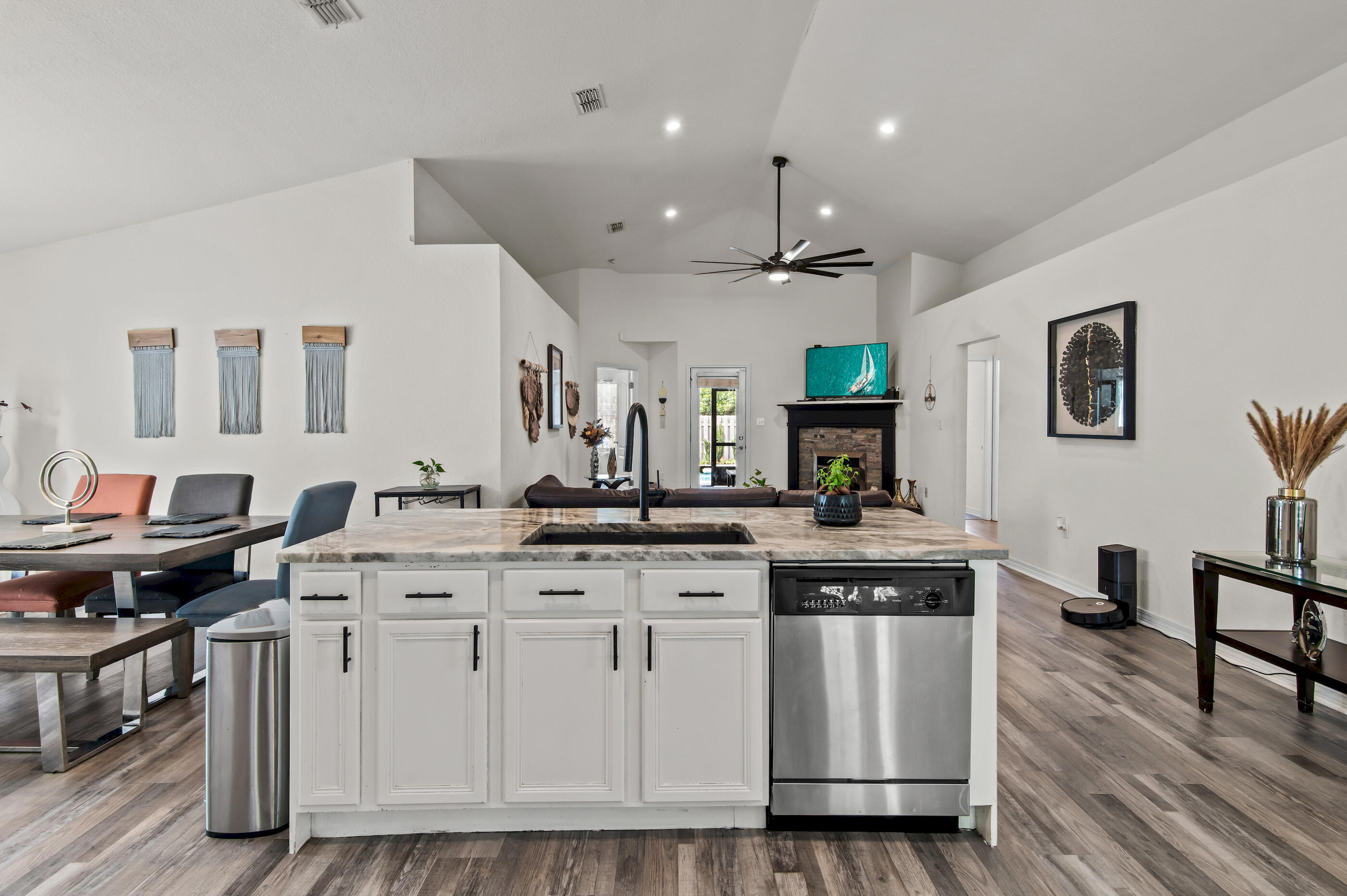 137 Loblolly Bay Drive