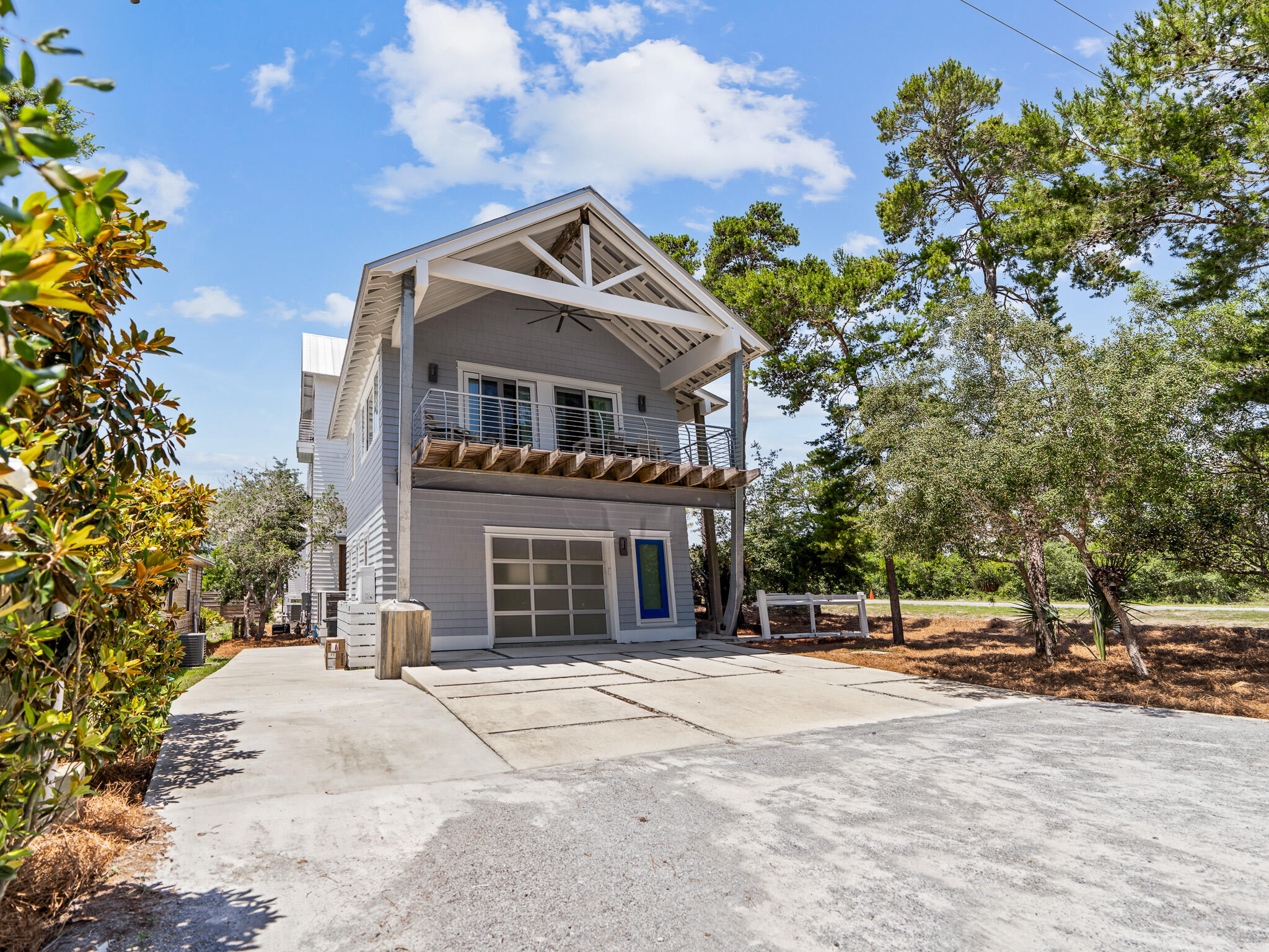 16 S Lake Drive