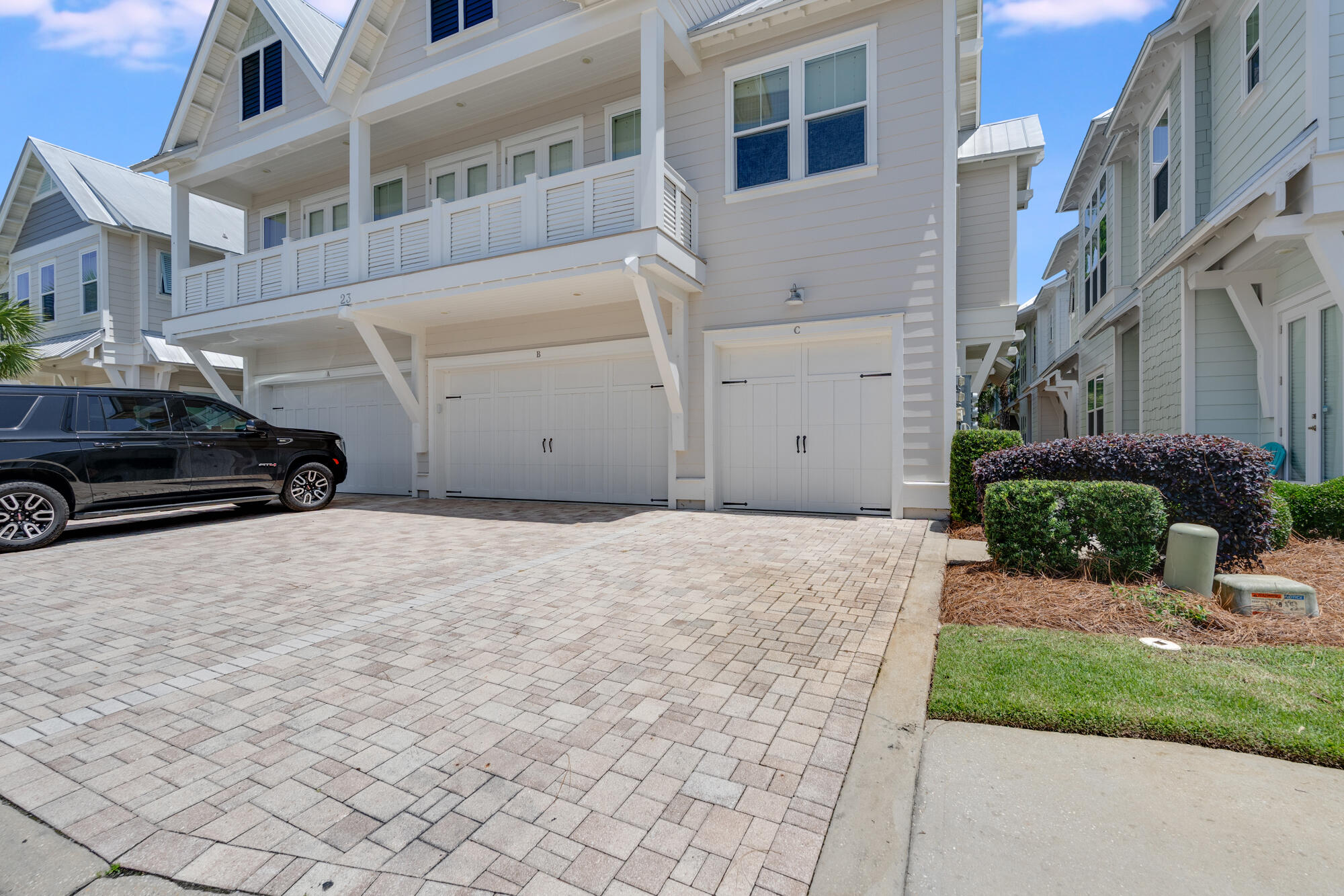 23 E York Lane C