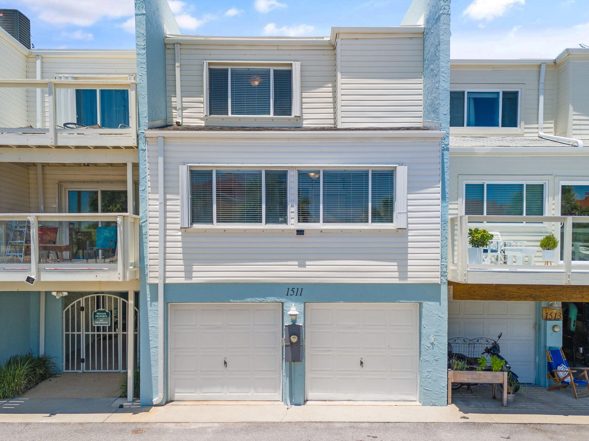 1511 Via De Luna Drive