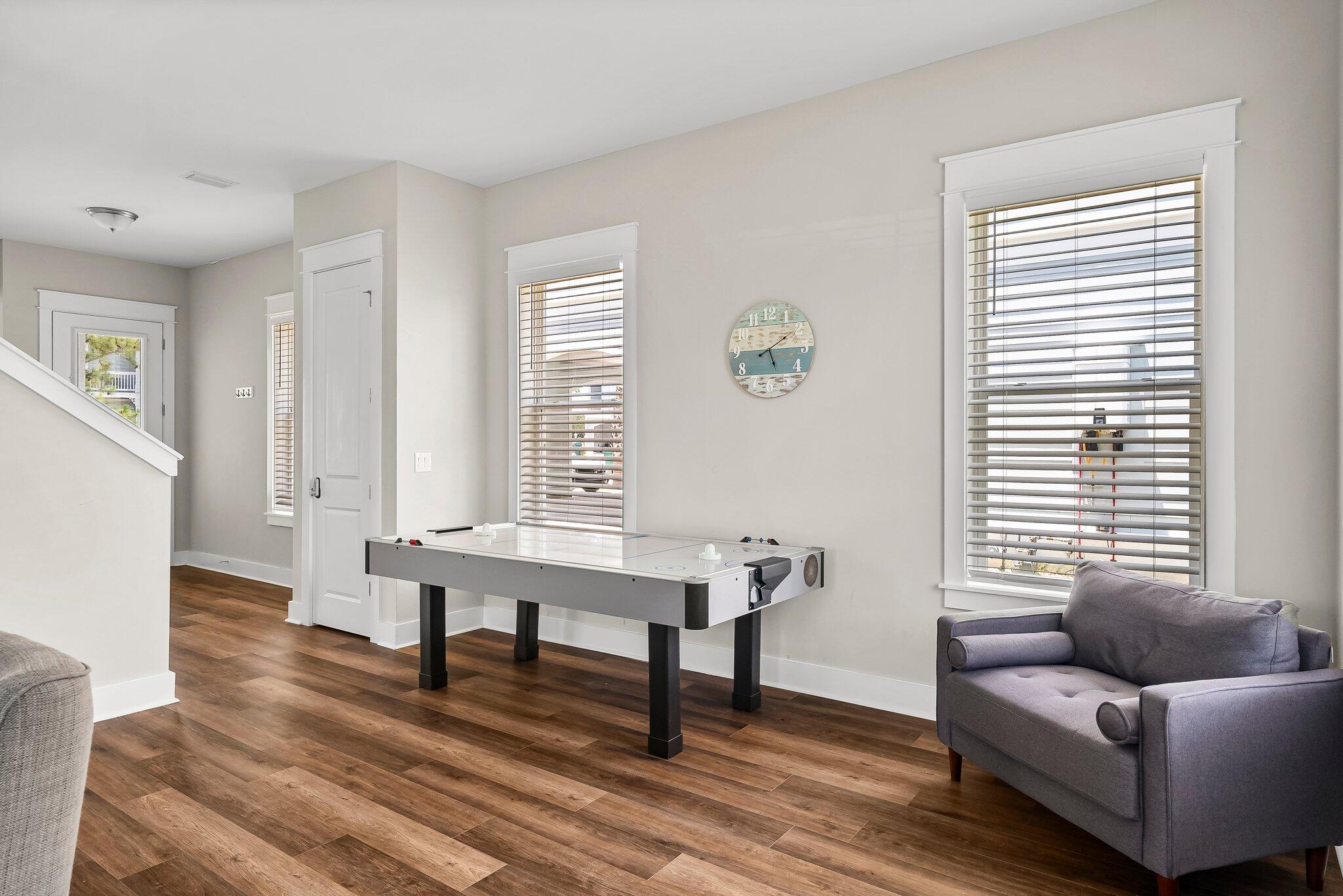 2711 Lagoon Manor Drive