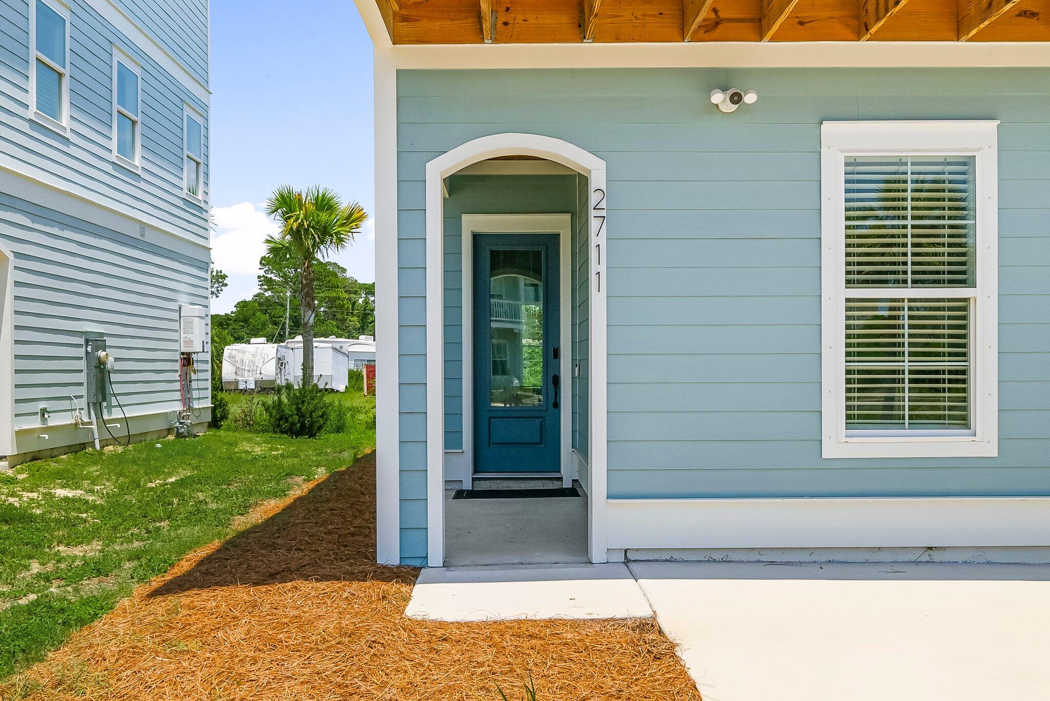 2711 Lagoon Manor Drive