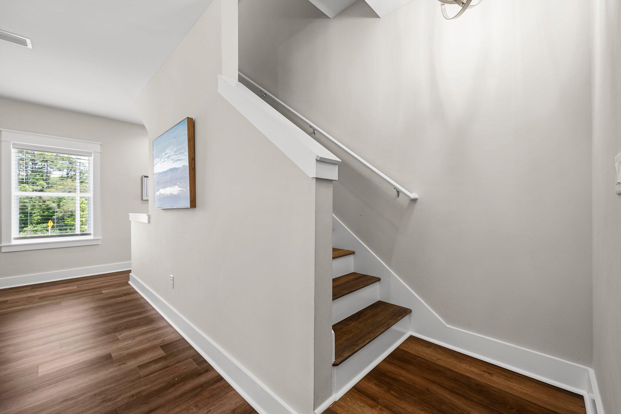 2711 Lagoon Manor Drive