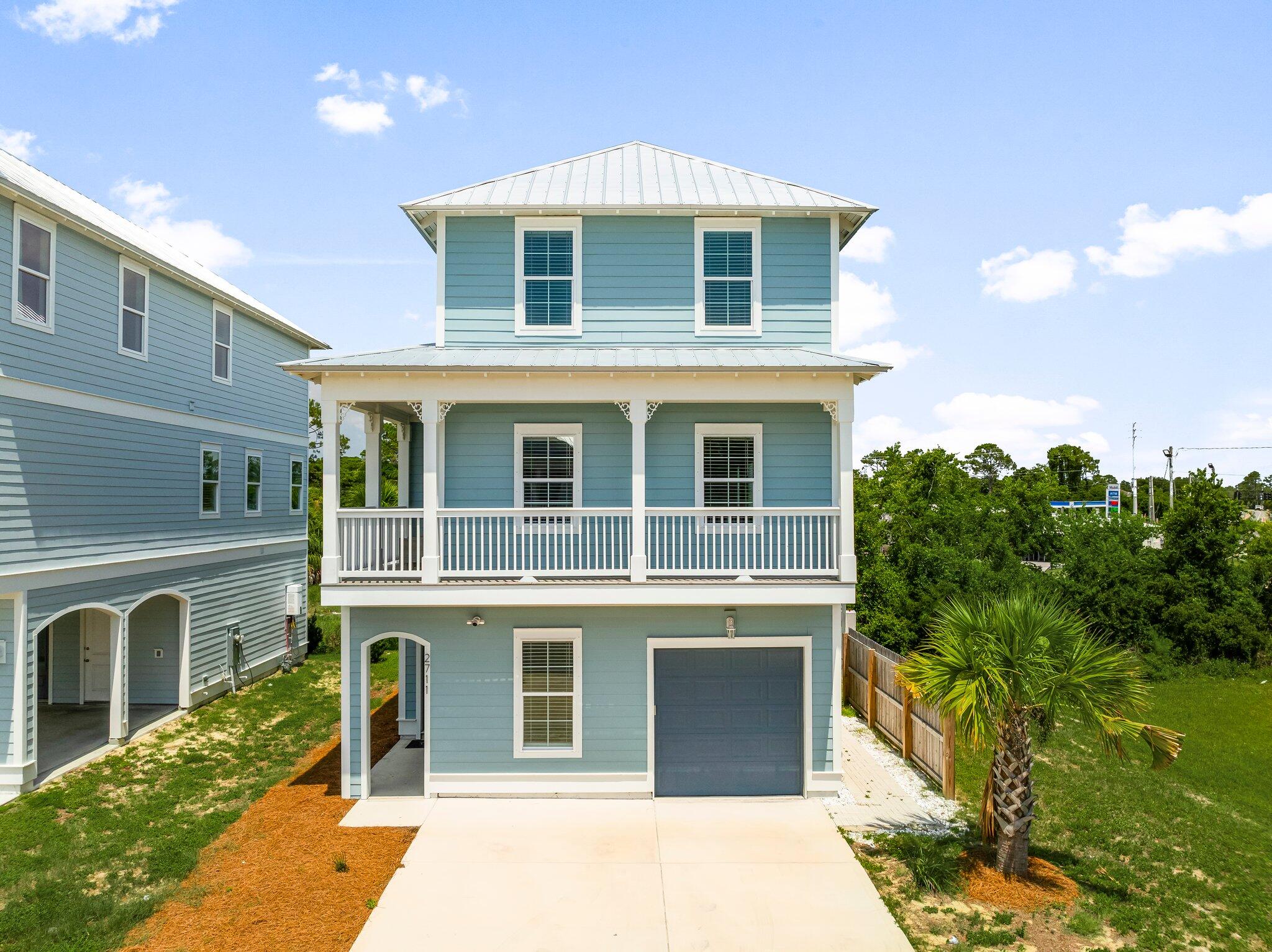 2711 Lagoon Manor Drive