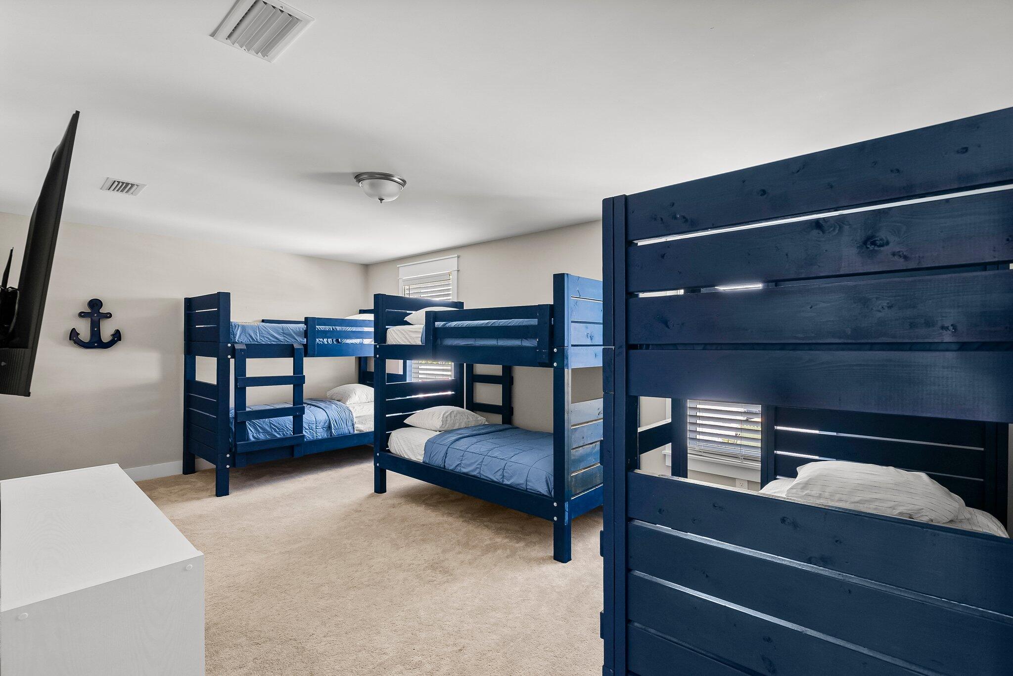 2711 Lagoon Manor Drive