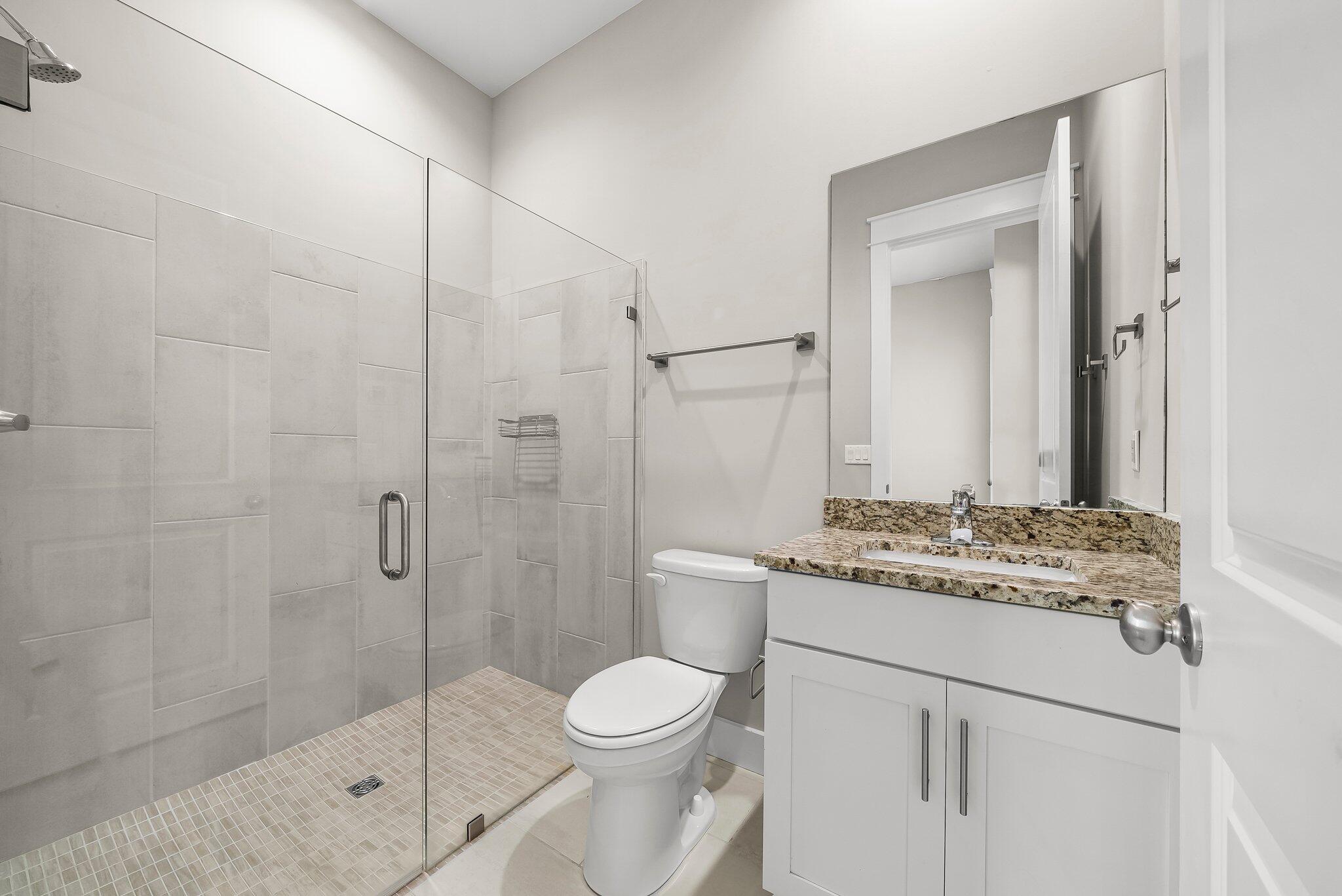 2711 Lagoon Manor Drive